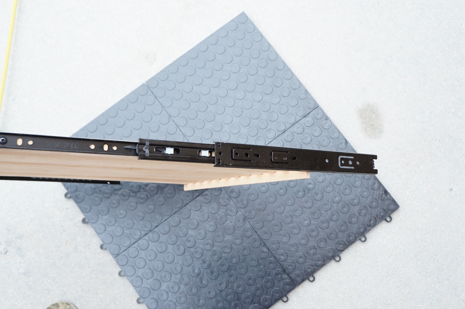 Genuine New KingsBottle 21" Shelf 120 Bottle Dual Zone Wine Cooler KBU-120