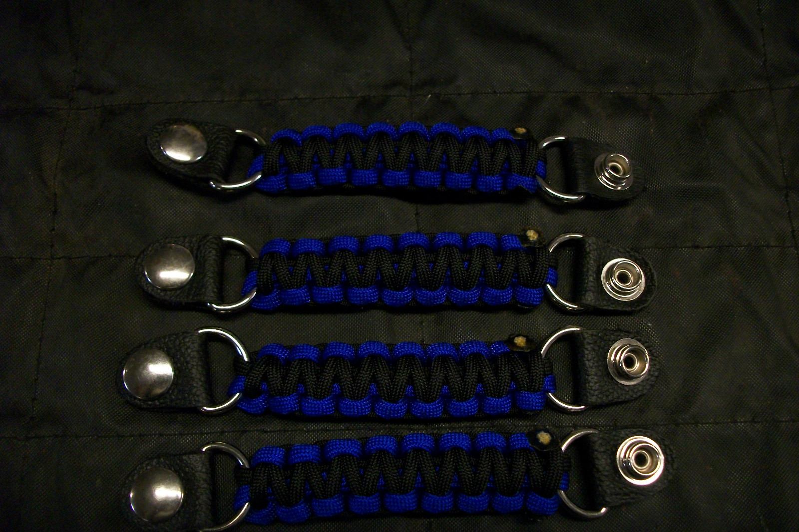 Vest extenders BLUE & BLACK  para cord lightweight STRONG!!! By Stitch