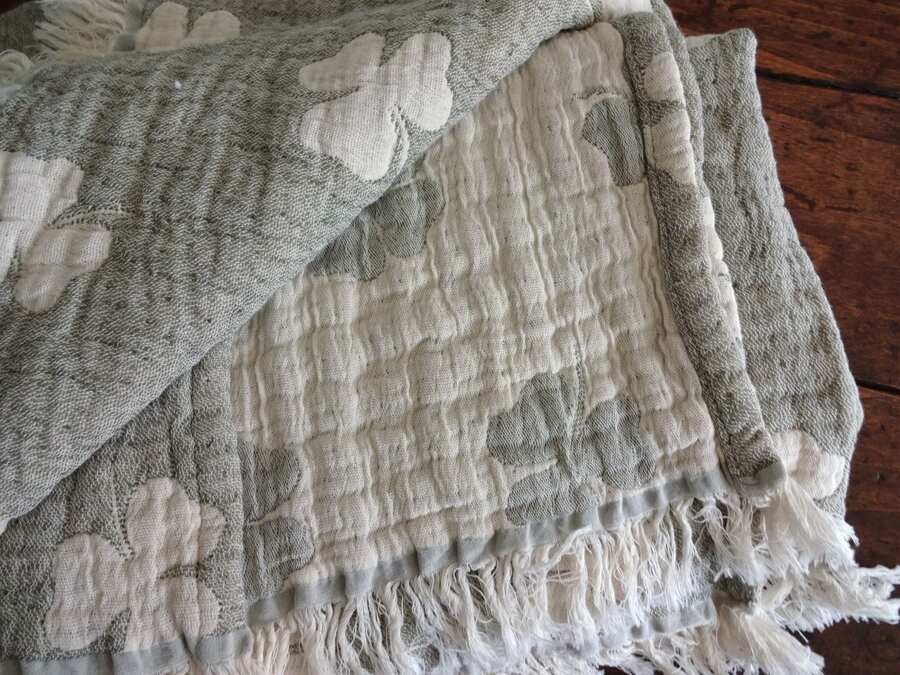 PISCATEXTIL Portugal WOVEN GREEN Cream SHAMROCK Reversible COTTON THROW BLANKET