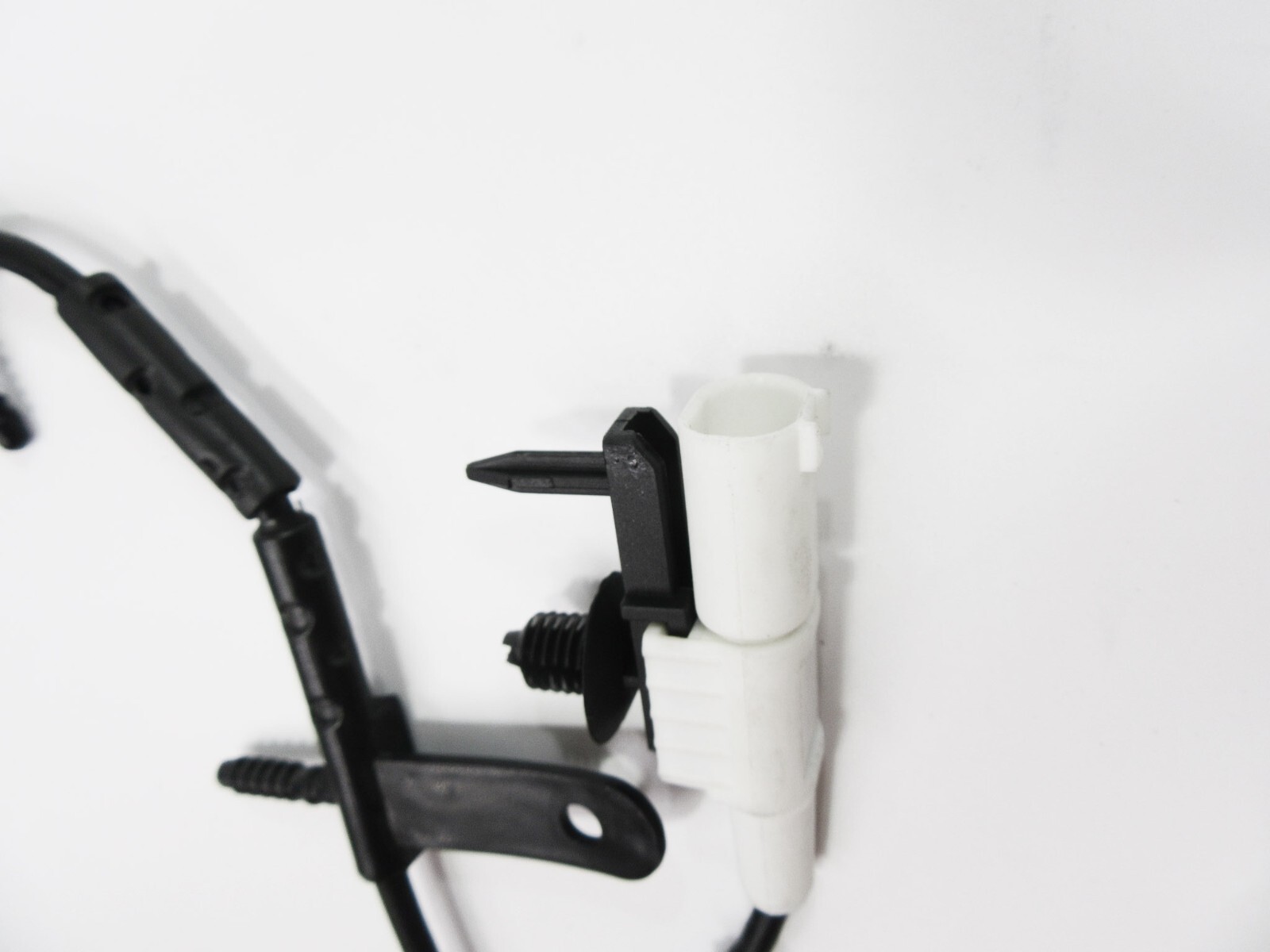 Aston Martin Rapide Db9 Dbs Vantage Vanquish Virage rear brake pad wear sensor