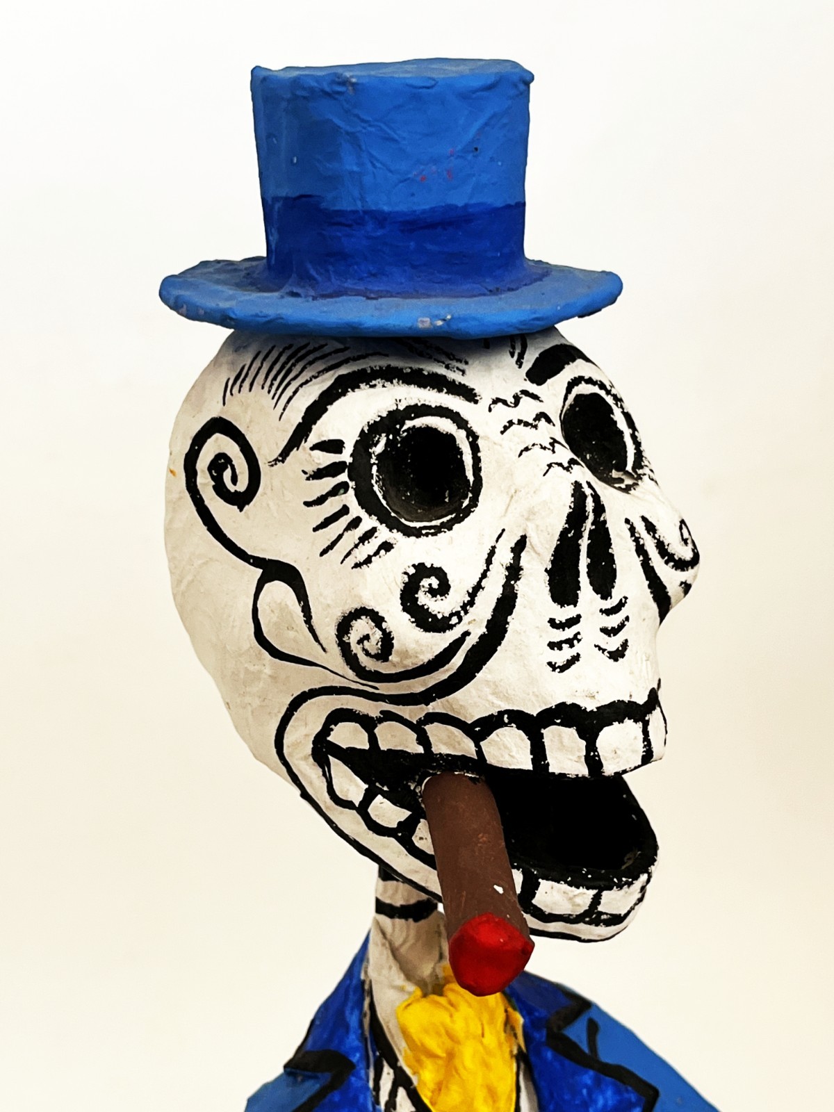 2 1970s SIGNED LINARES MEXICAN CARTONERIA PAPER MACHE SKELETON CATRINA SCULPTURE