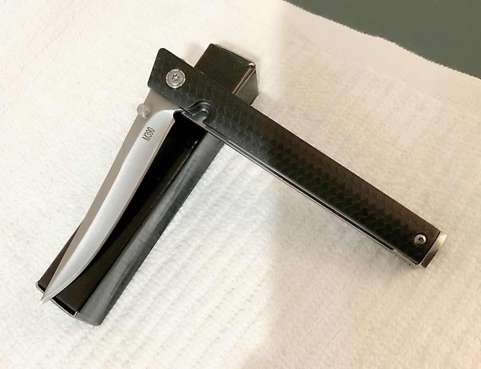 M390 Composite Fiber Handle Straight Blade Pocket Knife