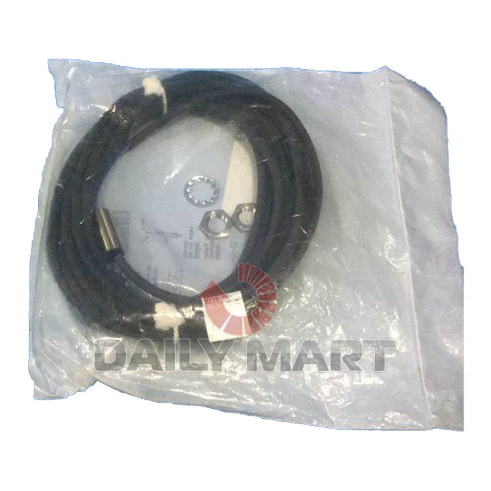 New In Box BALLUFF BES 516-370-G-E4-C-PU-05 Proximity Sensor