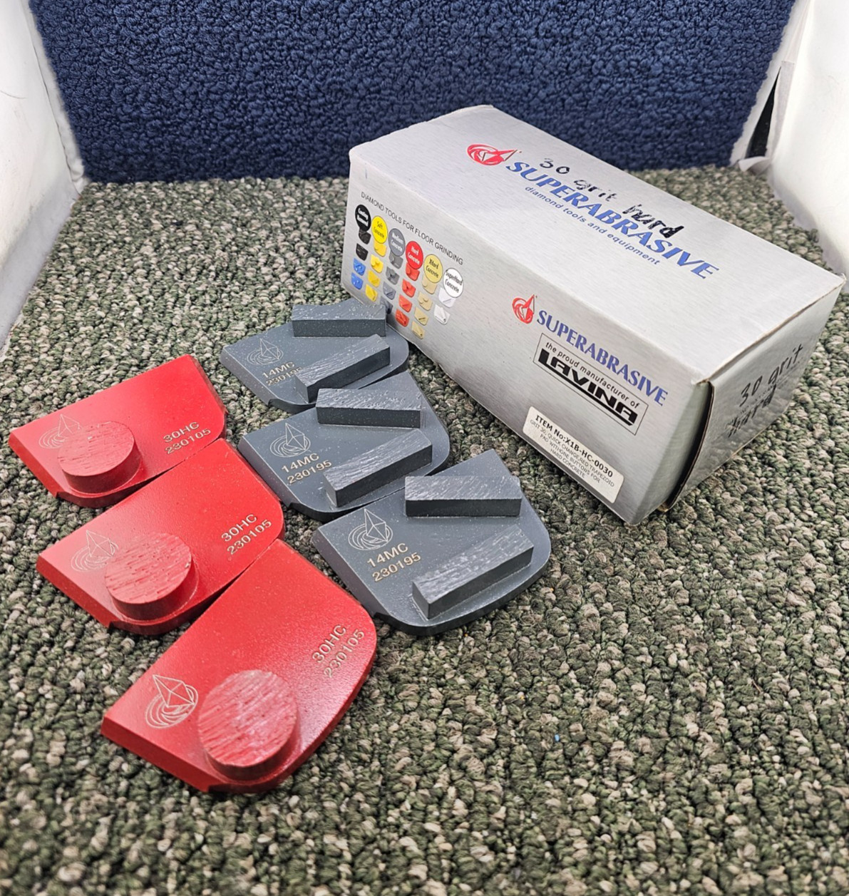 (QTY 6) LAVINA X1B-HC-0030 Quick Change 30 Grit Trapezoid Pad One Button/Two Seg