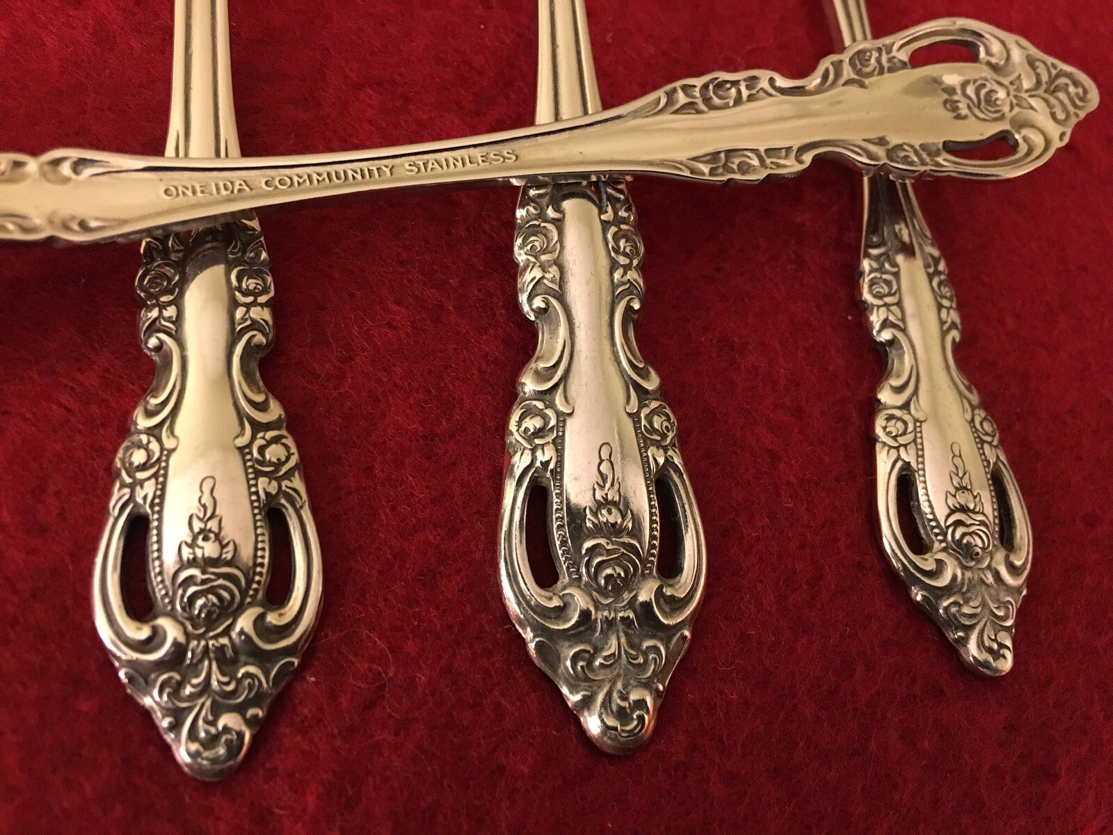 ONEIDA - BRAHMS - COMMUNITY Stainless Flatware * CHOICE OF PIECES * Silverware