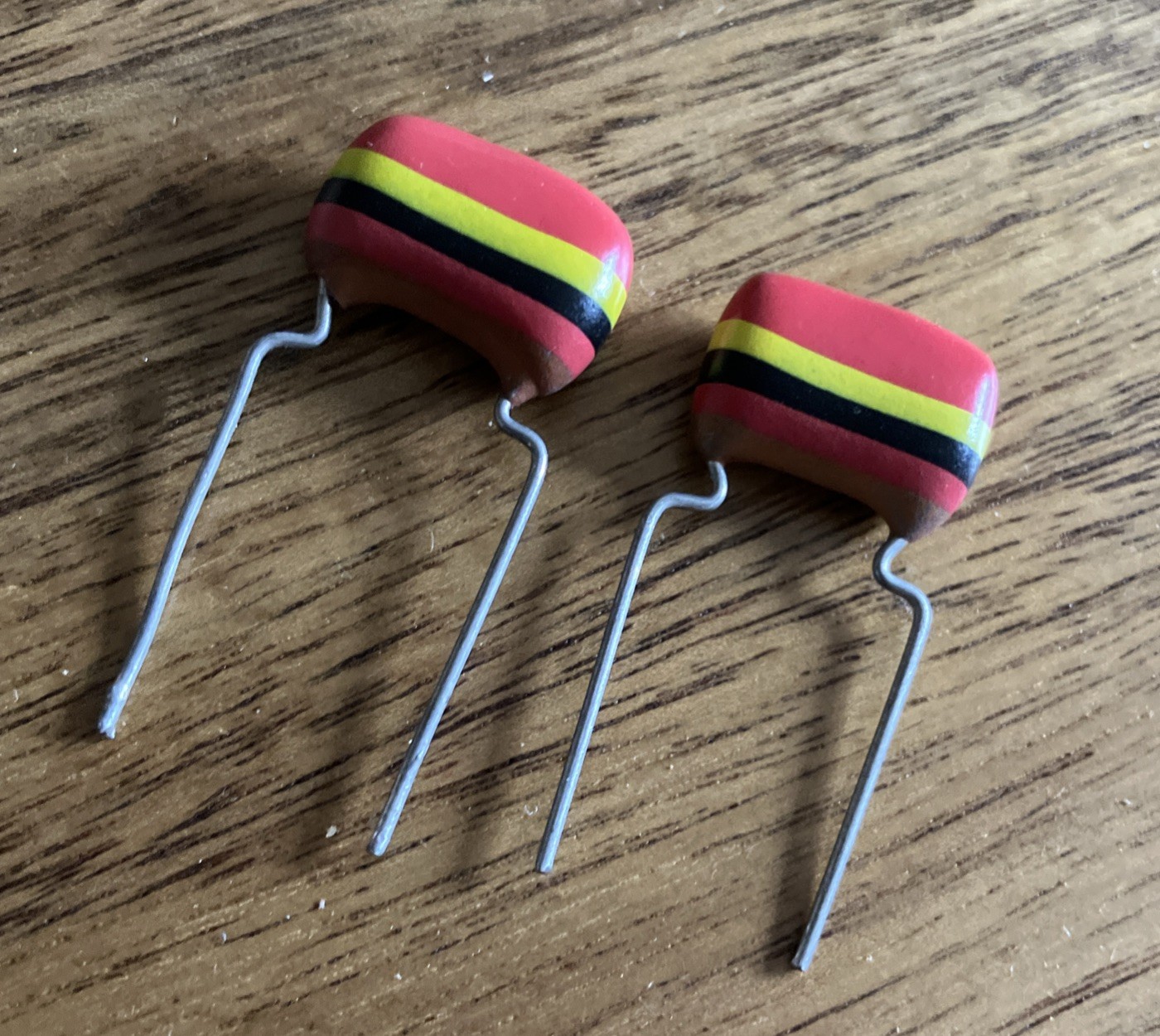 2 NOS Mullard Tropical Fish Capacitor 220nf Vox Wah .22uf Vintage Tested 250V