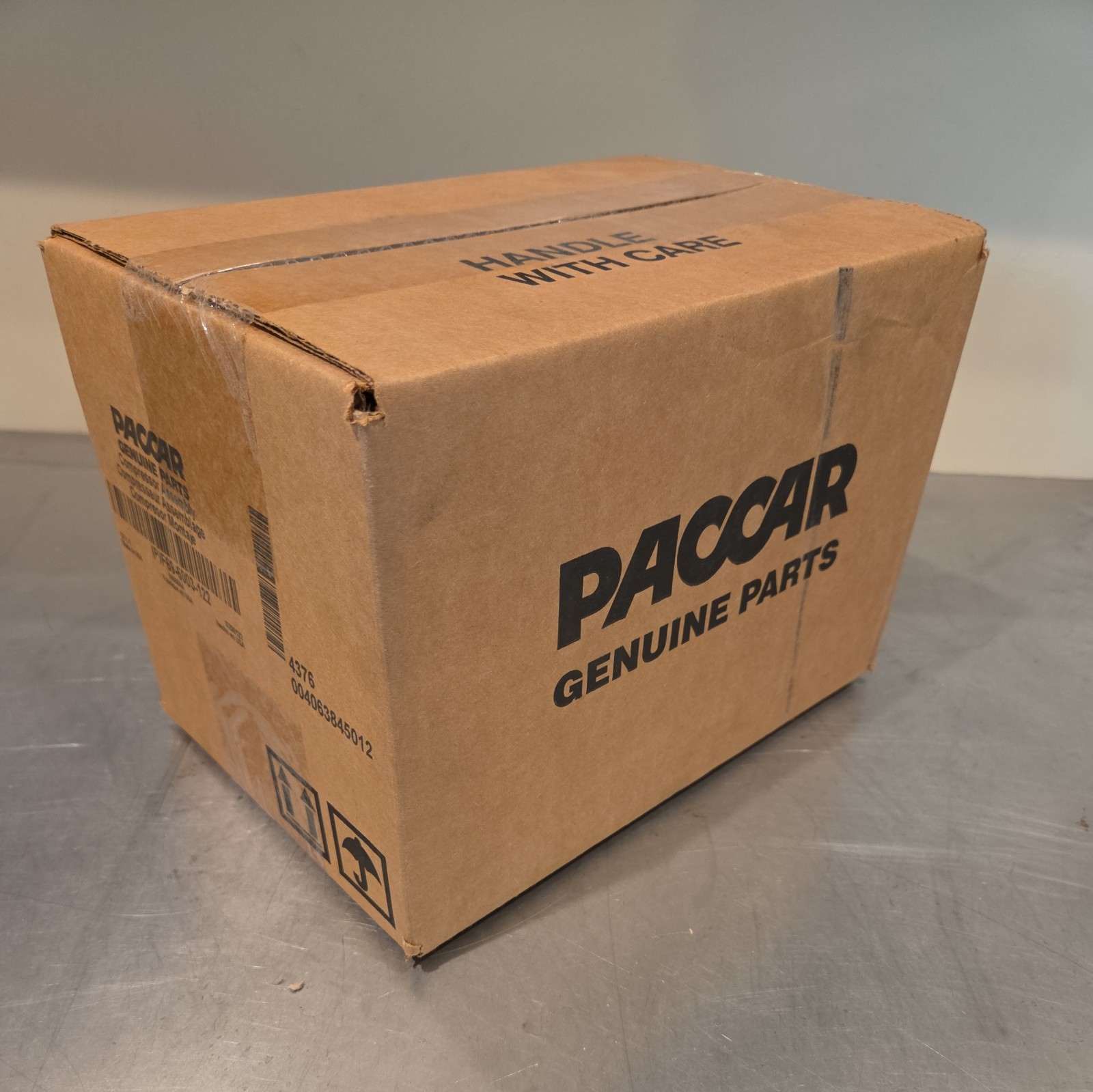 Paccar F69-6003-122 | A/C Compressor For Kenworth, Peterbilt