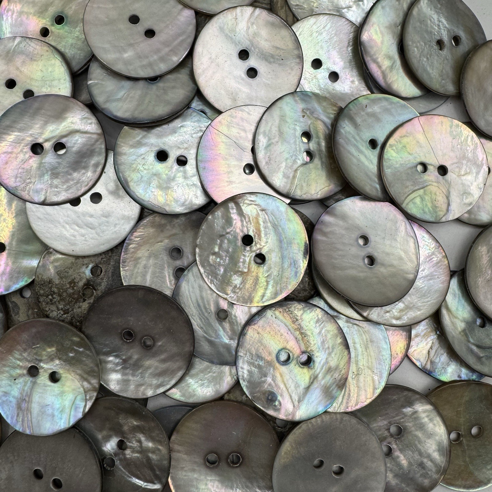 Smoke/Rainbow/Iridescent MOP/Mother Of Pearl Shell Button 25mm 1" 2hole