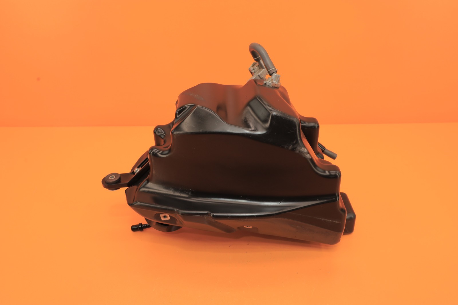 2007 04-09 CRF250R CRF250 OEM Gas Tank Fuel Cell Petrol Canister Cap Valve Mount