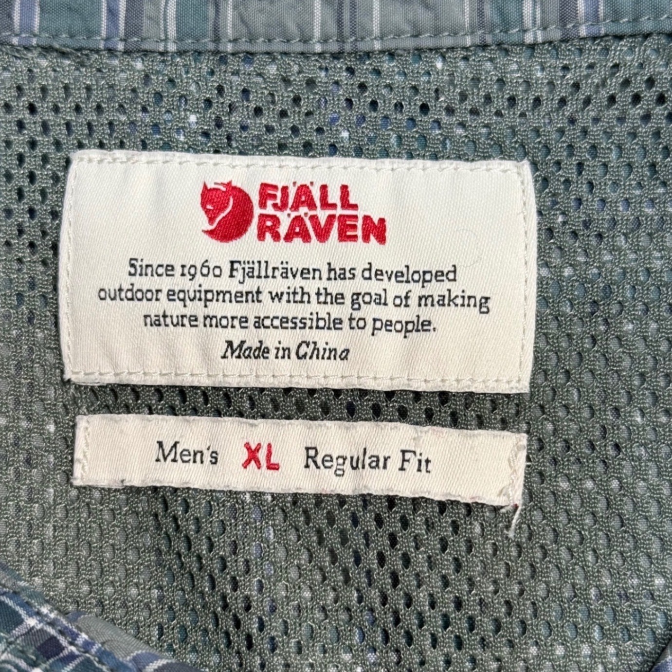 Fjallraven Abisko Hiker Shirt SS Plaid Zip Pocket Men's XL Slim Fit Button