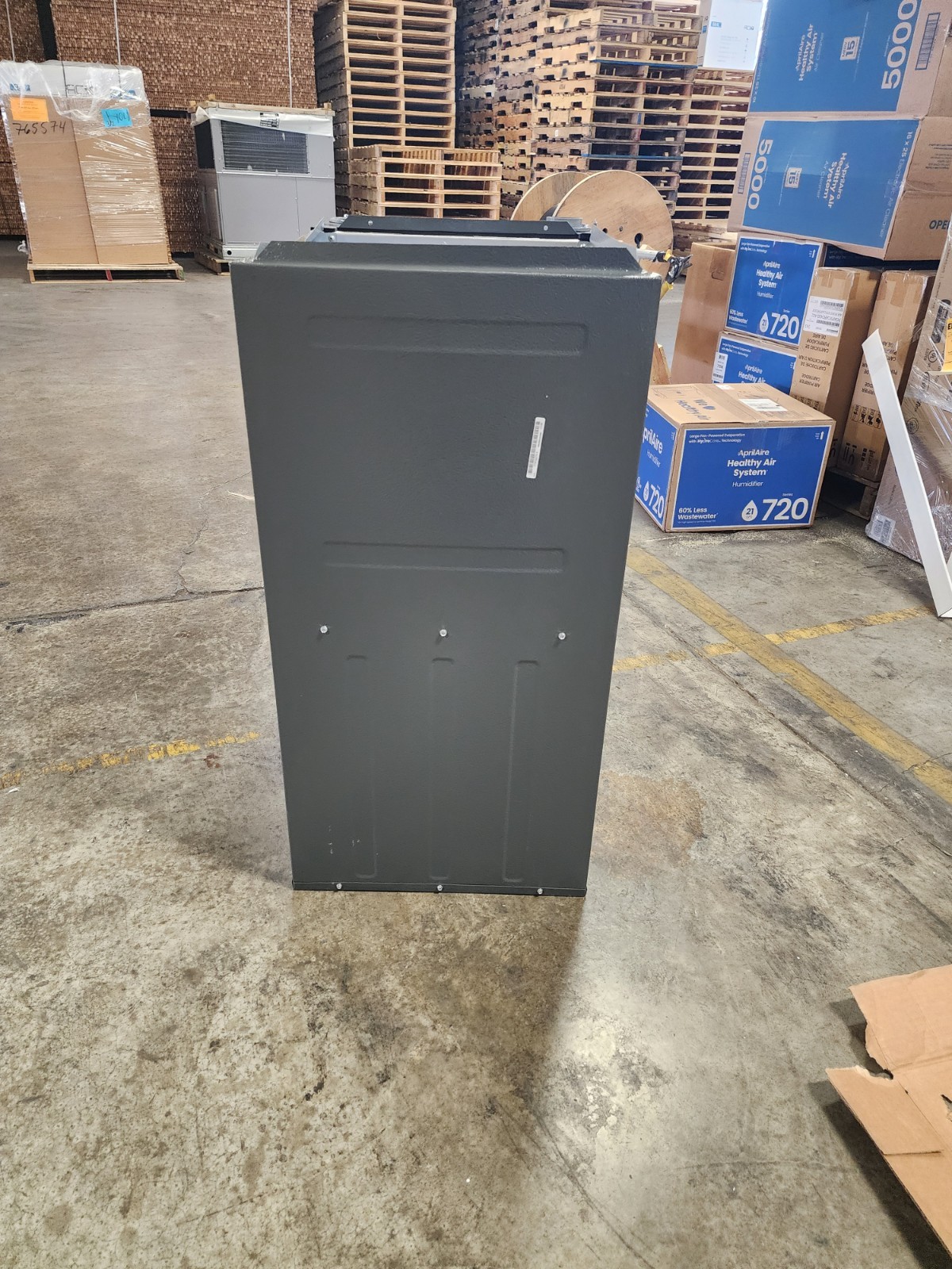 Goodman 80000 BTU 80% Upflow Gas Furnace, GR9S800803BN, Scratch & Dent