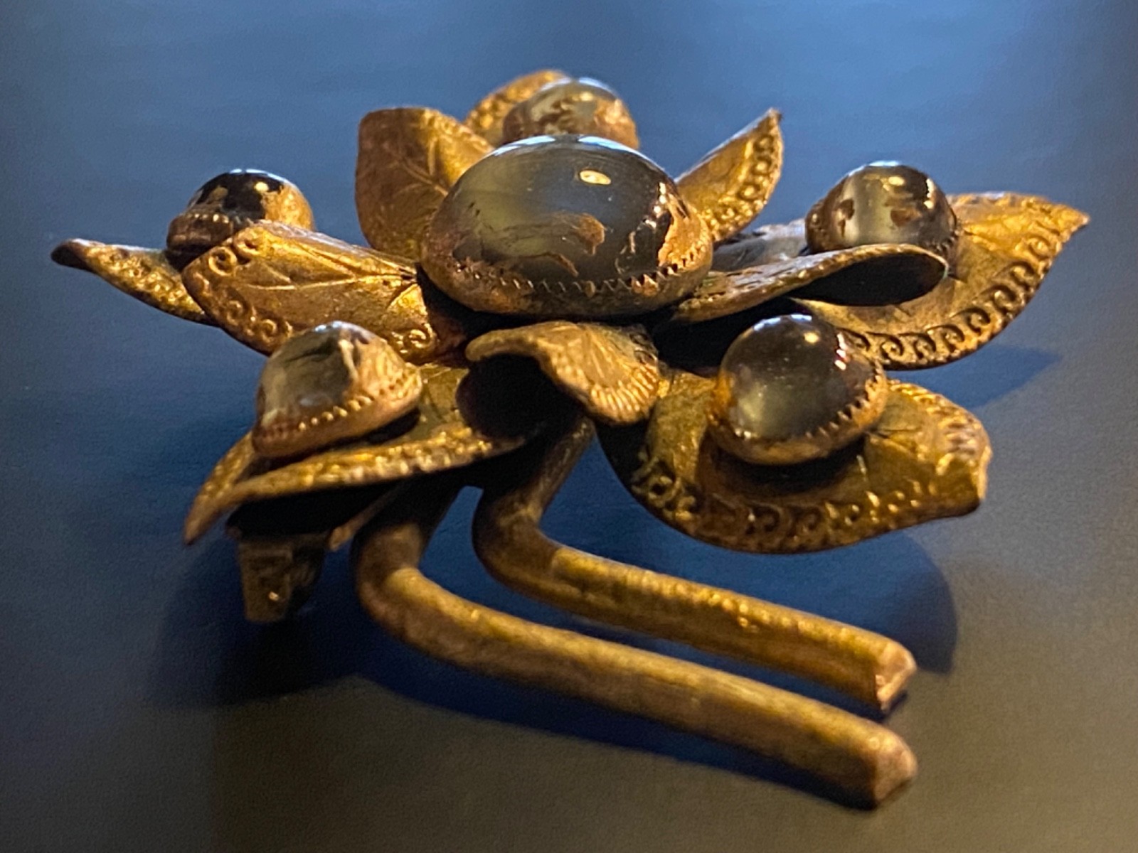 VTG Antique Gold Tone Layered Floral Brooch Gray Glass Cabochon Leaf Flower Pin