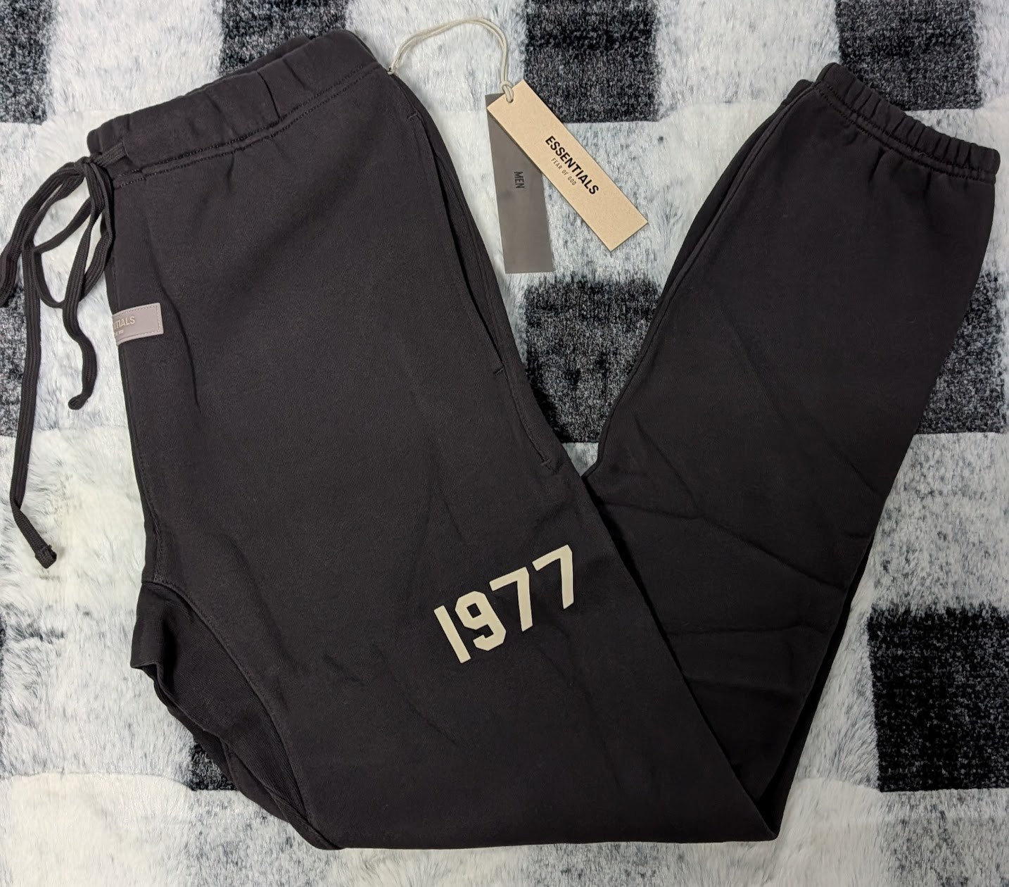 Fear of God Essentials 1977 Sweatpants Jogger 'Iron' Size S NWT