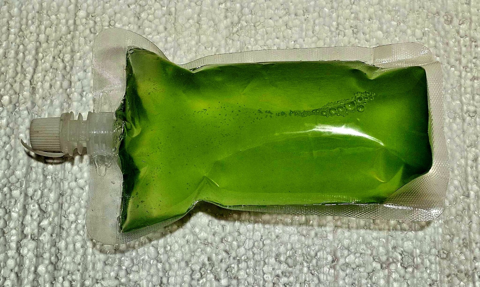 Rich Green Water (chlorella) 13oz Clean indoor cultures. Free Shipping