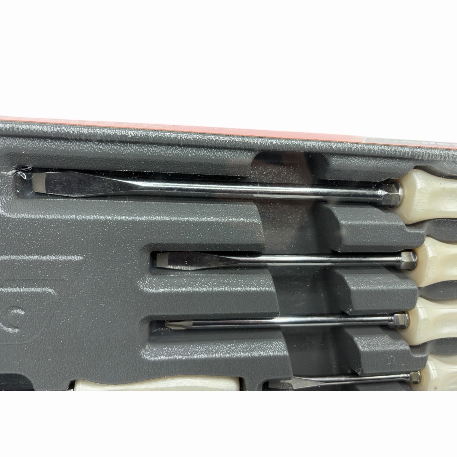 Snap On Tools Pearl White Hard Handle Combination Screwdriver Set SDDX70APW