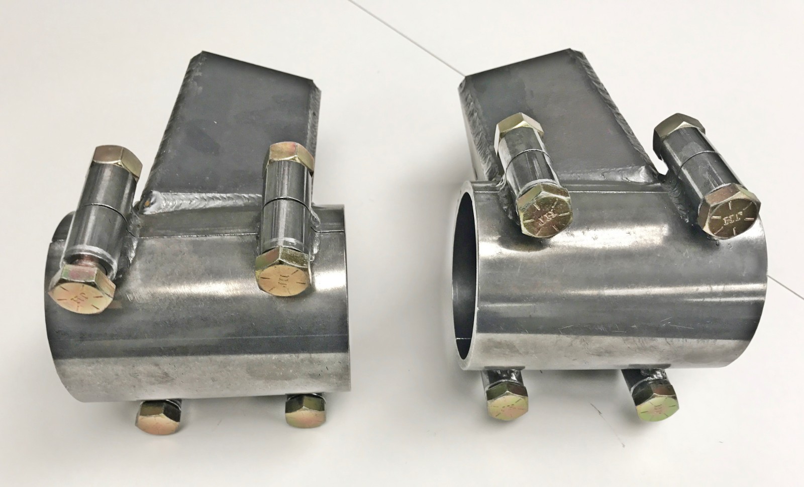 Bolt-On Lower GM Metric Trailing Arm Mounts - 2.75" drop single hole, pair