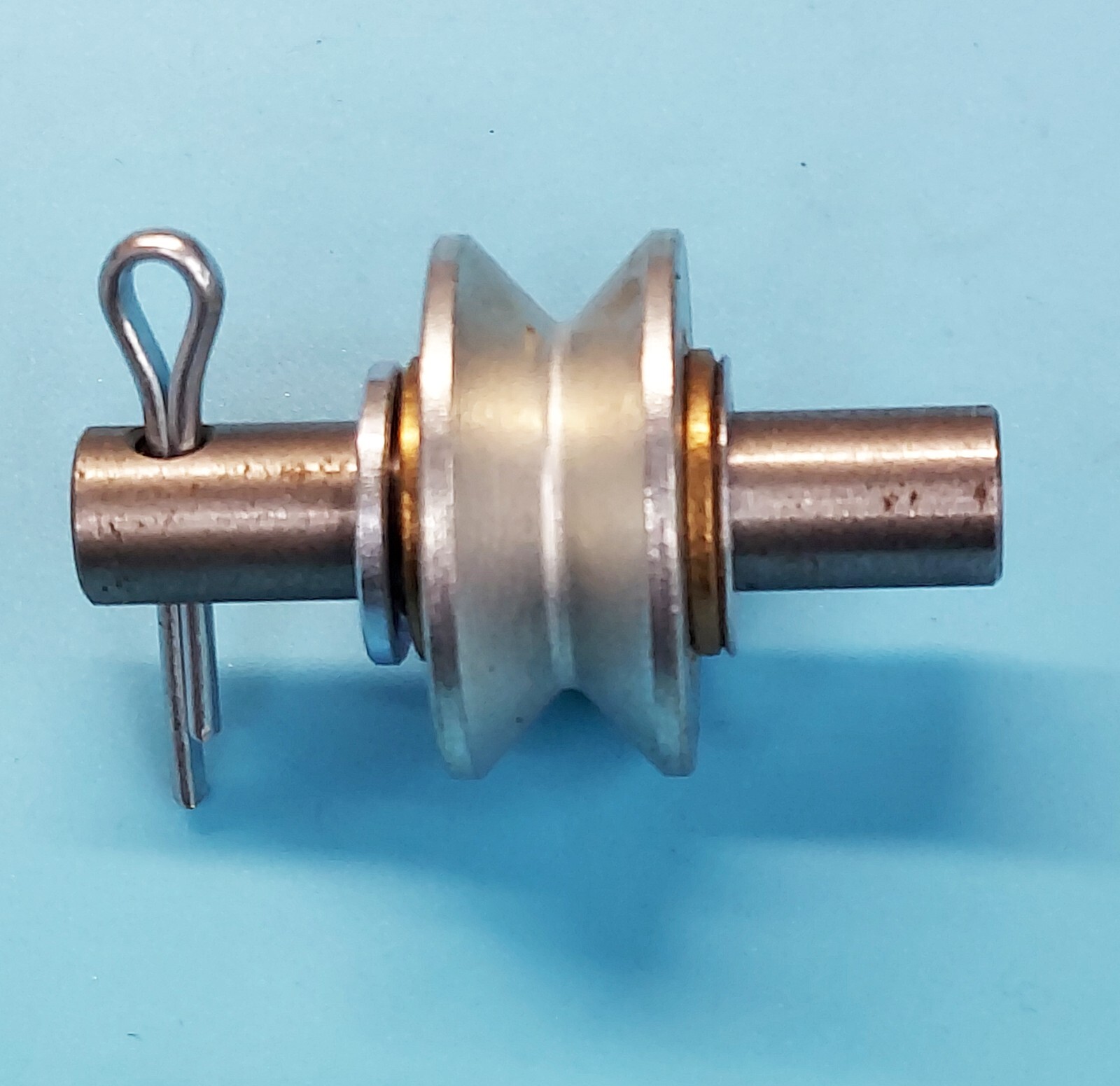 Cable Lasher J2-C2-C DOOR  PULLEY.NEW