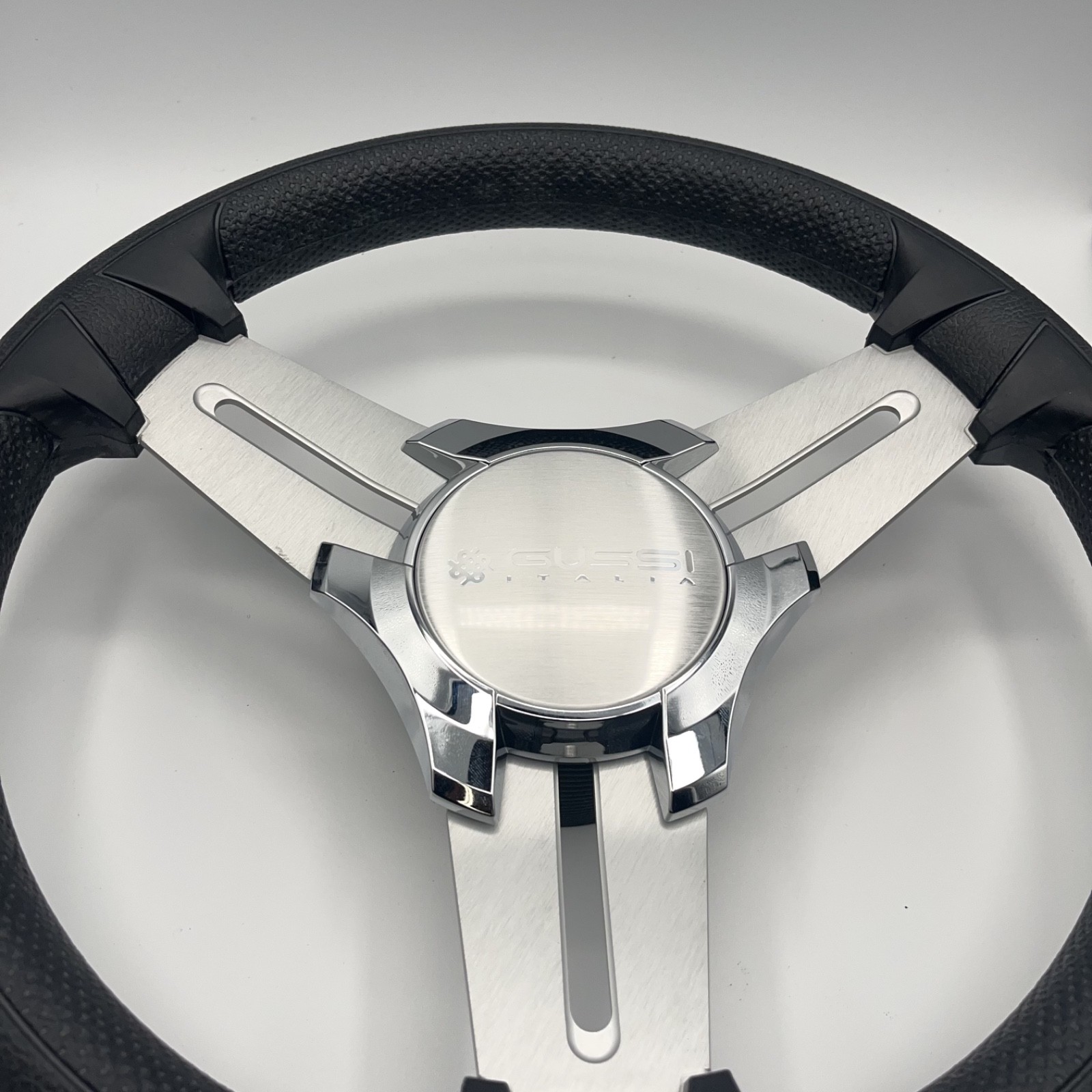 Model 15 Marine Steering Wheel Brushed Aluminum Spokes | Gussi Logo | KEY HUB