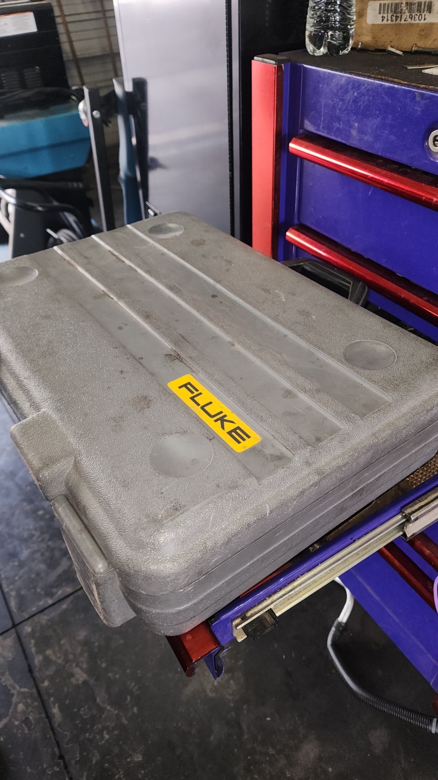 FLUKE 98 SCOPEMETER Series ii With Case and Cables Great Condition