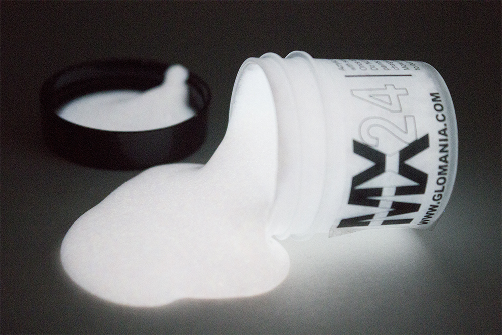 White MX24 Extreme Glow in the Dark Paint Super Bright 1oz