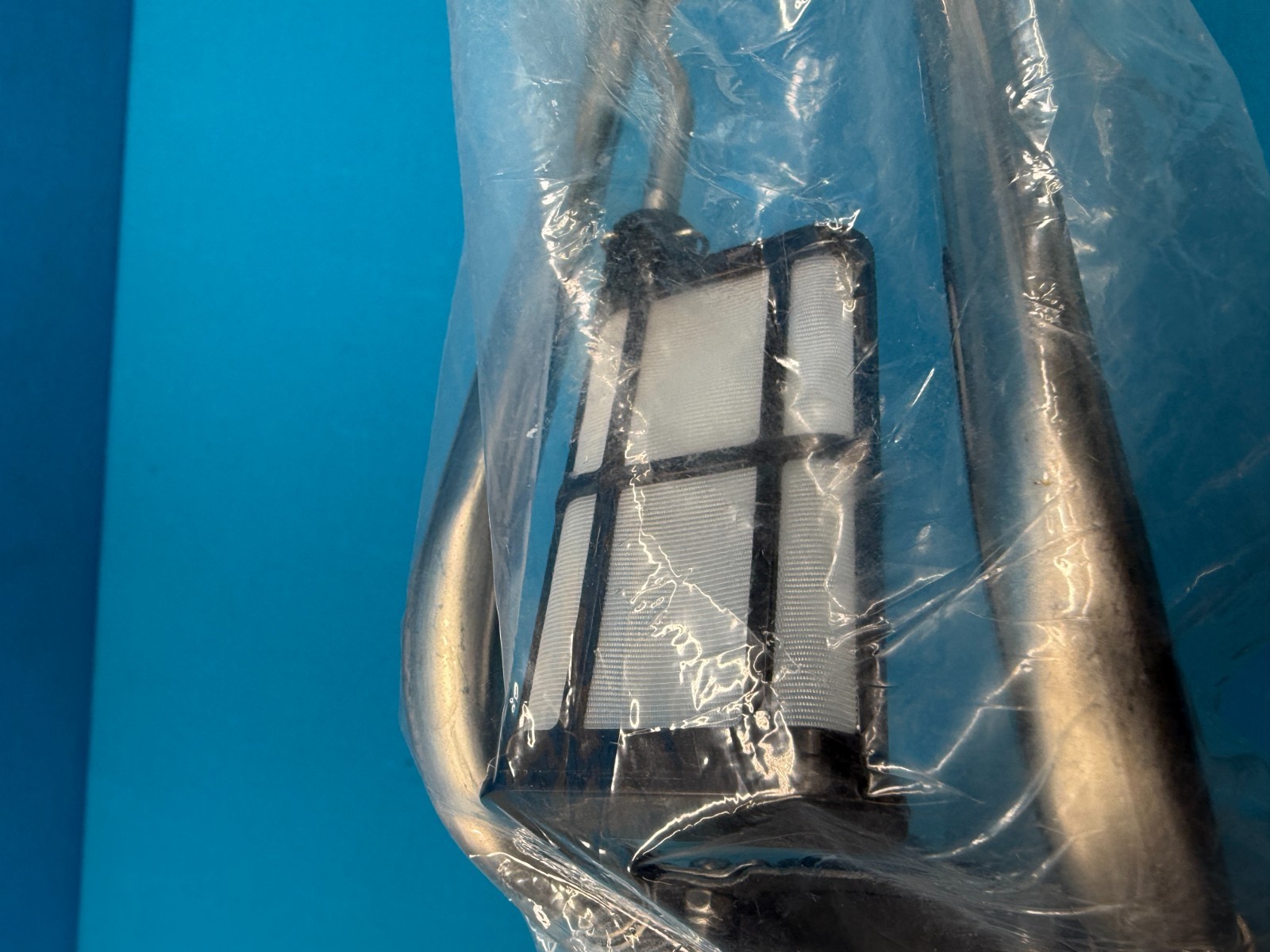 Paccar 21260AA DEF Coolant Loop Tank Level Sensor Sending Unit 350604WMA