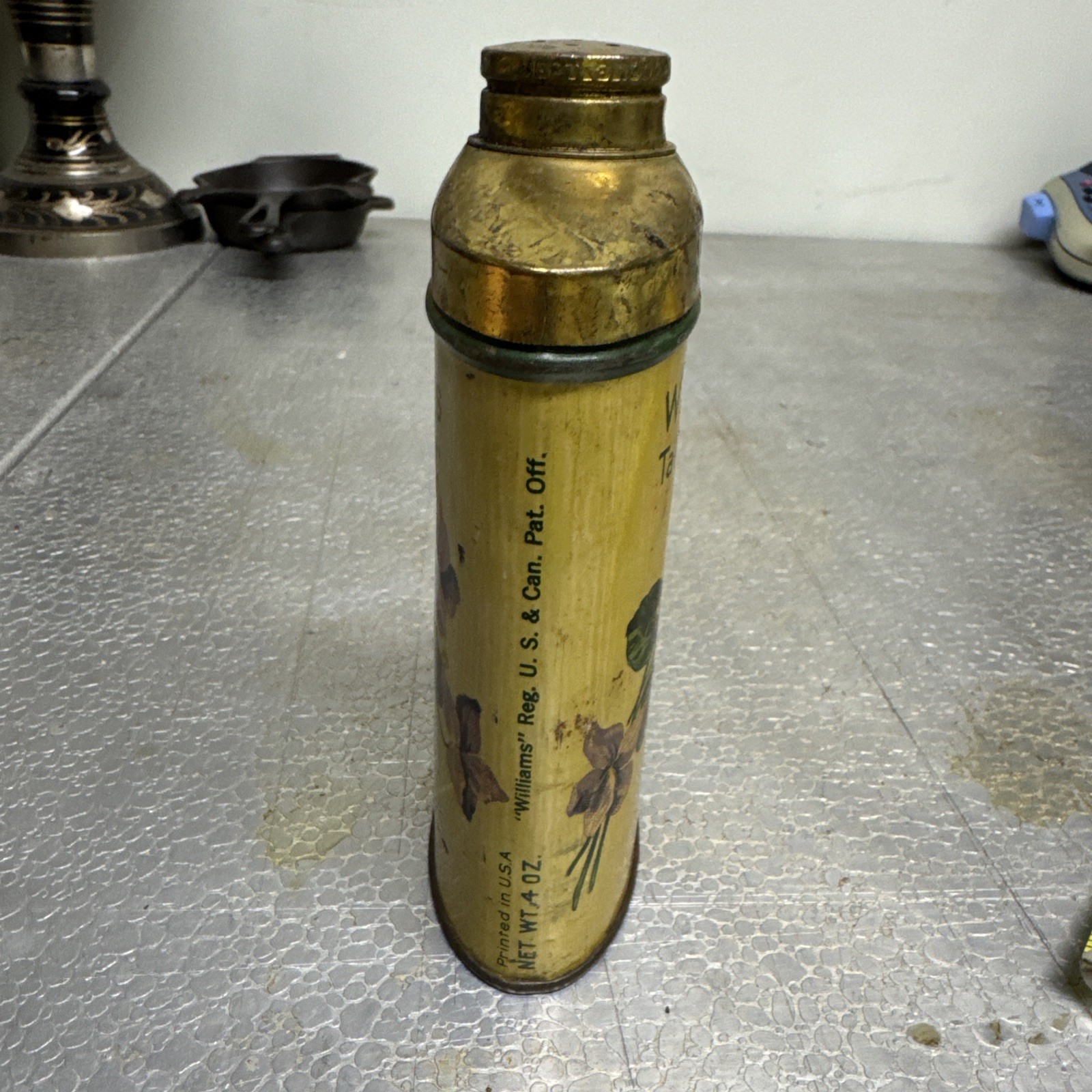 Williams Talc Powder Violet The J.B. Williams Co. Glastonbury 4oz