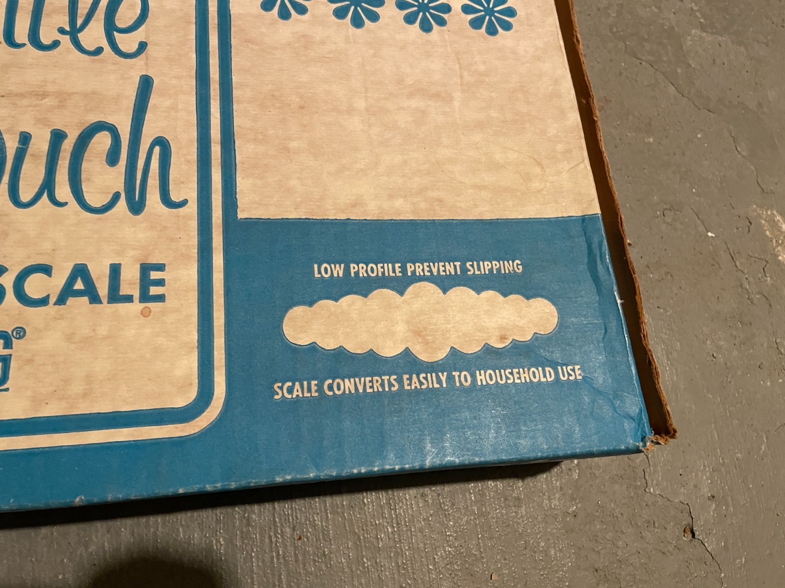 NIB ViNTAGE BABY SCALE: New in Box Borg Gentle Touch Baby Scale with Documents