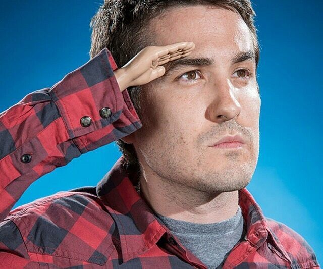 TINY LITTLE HANDS ~Trick up Your Sleeves~ Gag Prank Magic Joke - Big Mouth Toys