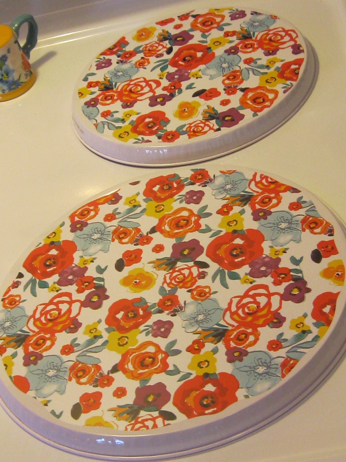 NEW HANDCRAFTED PIONEER WOMAN FLEA MARKET FLORAL LAMINATED STOVE BURNER COVERS