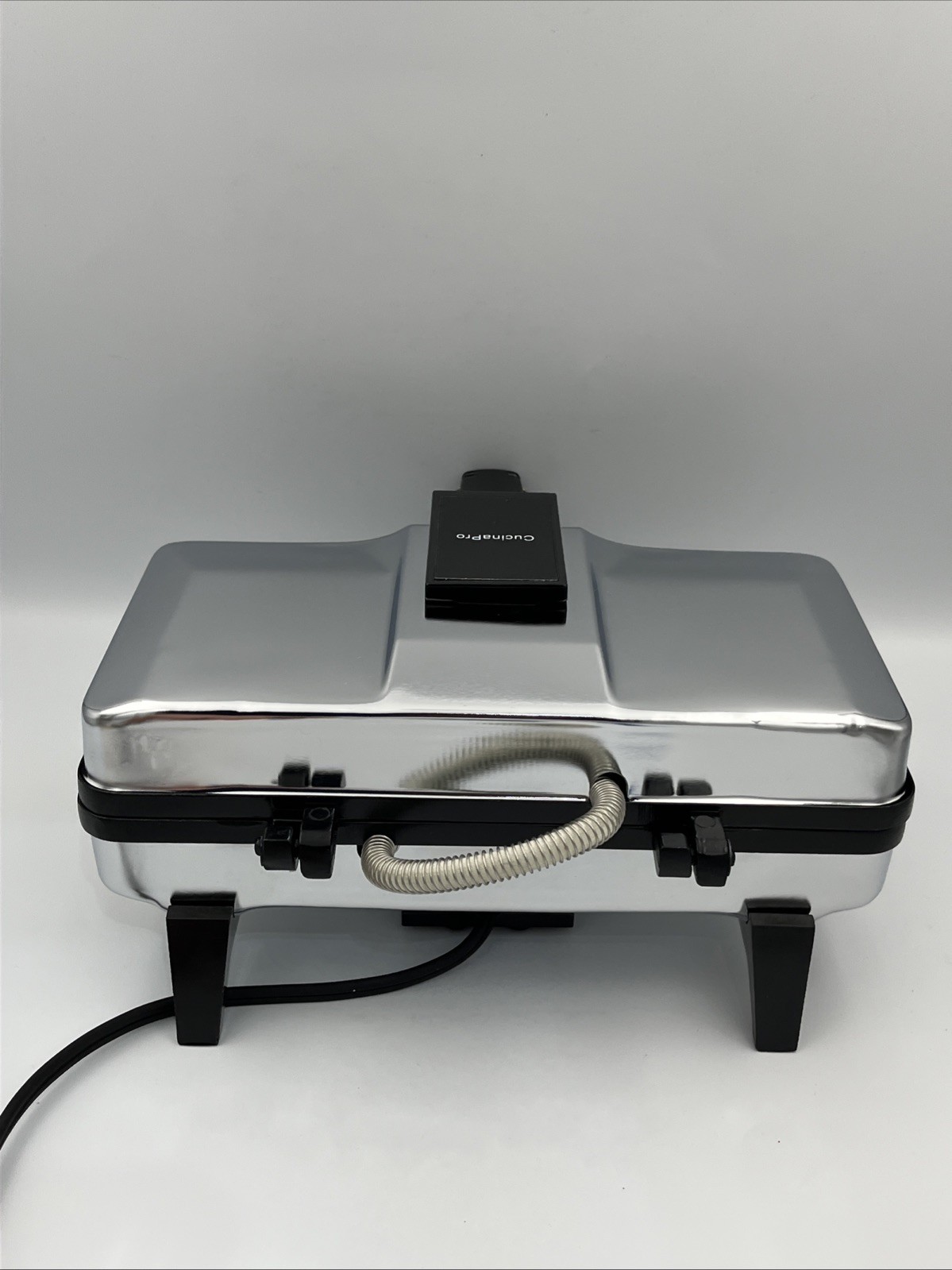 CucinaPro Pizzelle Baker 750 Watts Non-Stick Grids Two 5" 220-05NS Open Box