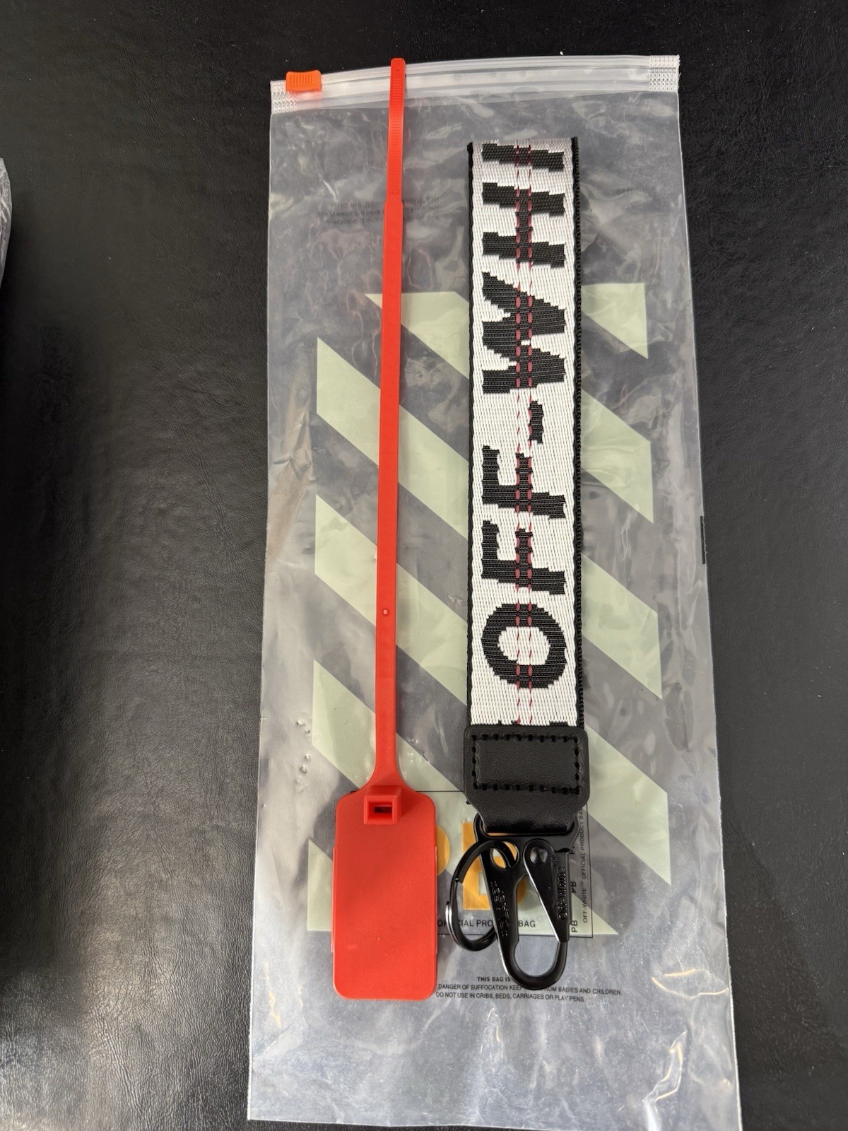 Off White Industrial Keychain Silver. SAME DAY SHIPPING ✅