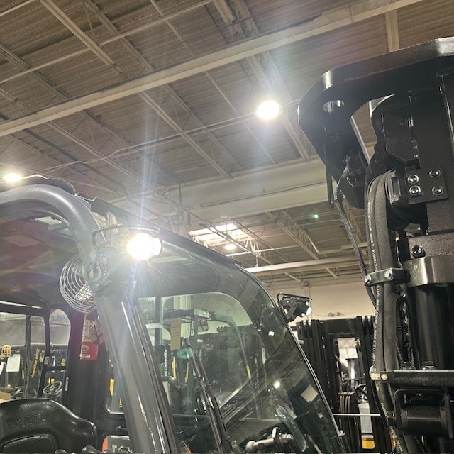 2020 Toyota 8FD40U 9000lb Diesel Used Forklift Triple Mast Sideshift 7860 Hours