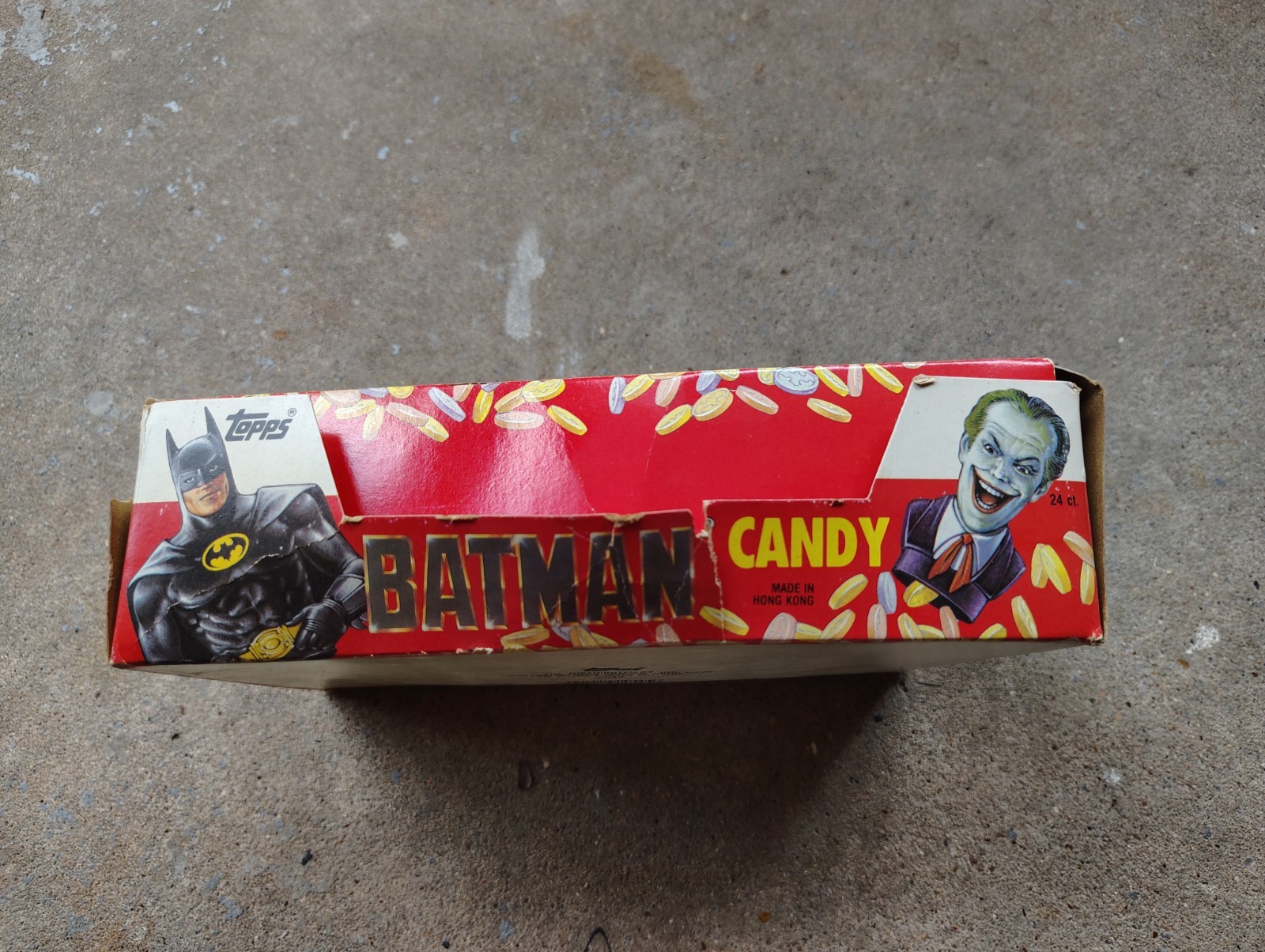 Vintage 1989 candy. Topps Batman Joker Plastic Figures open box w/ 24 packs