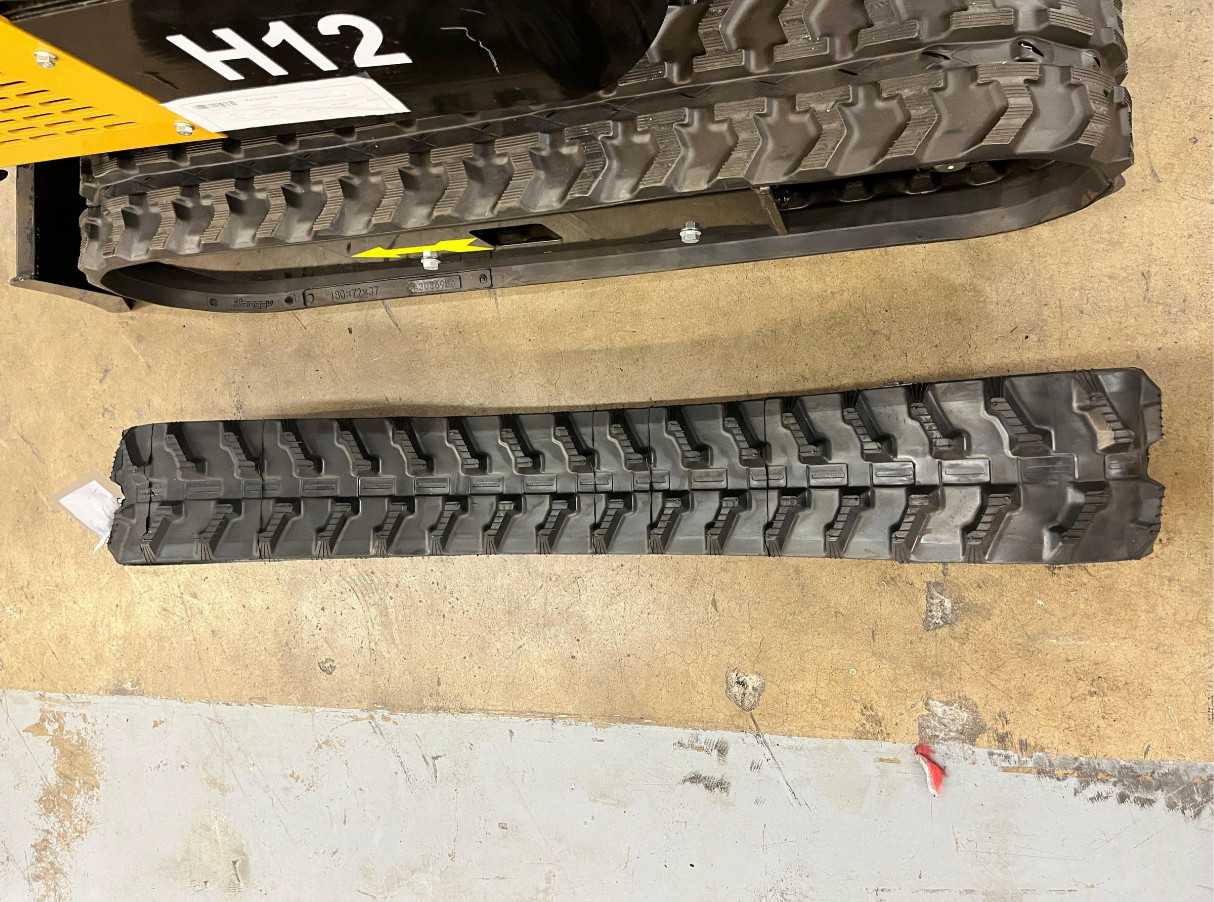 AGT Rubber Track 180 x 72 x 37 For H12 H15 Mini Excavator/LRT23 Skid Steer 1Pcs