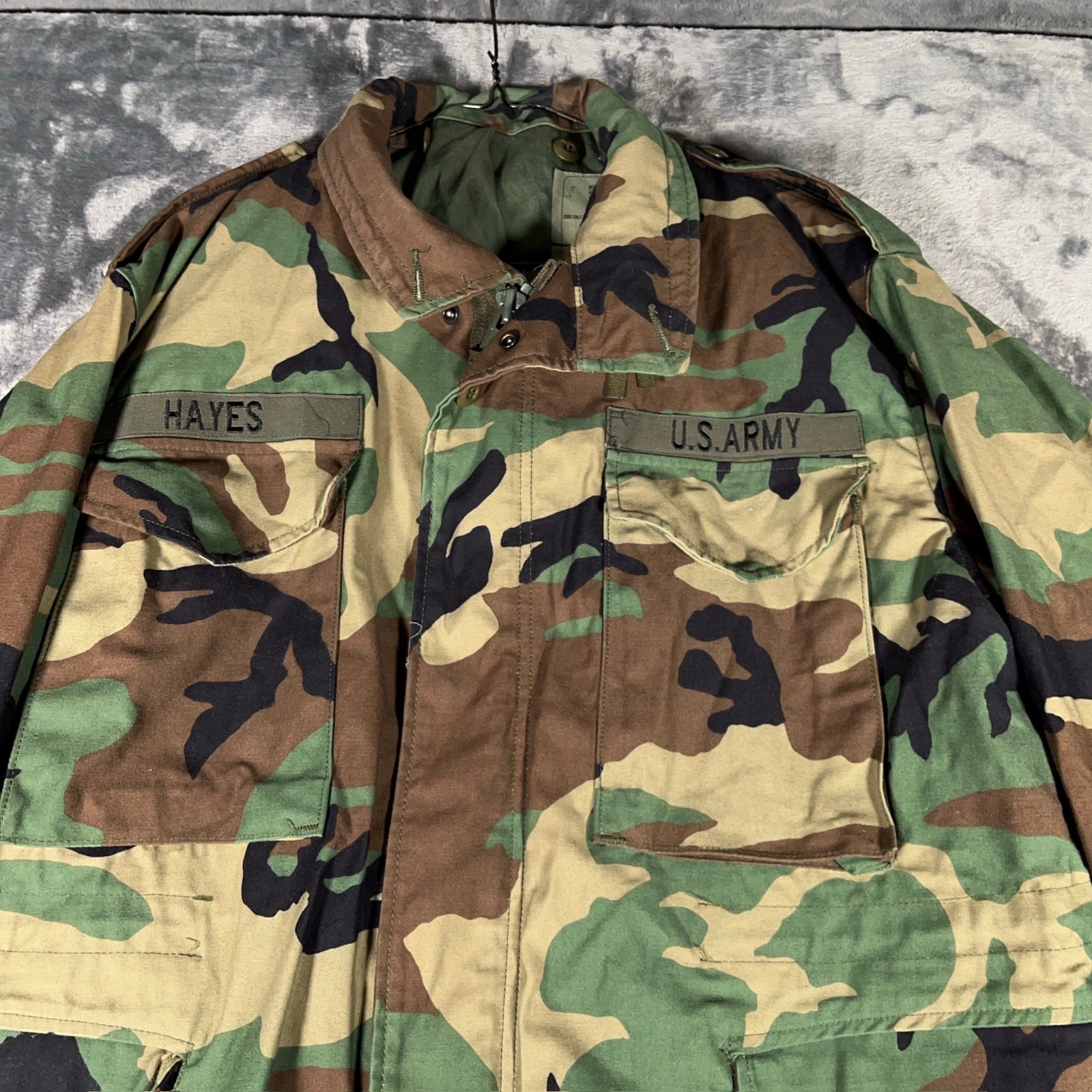 Vintage M65 Field Jacket U.S. Army Woodland Camo Medium XShort 90s USA Named