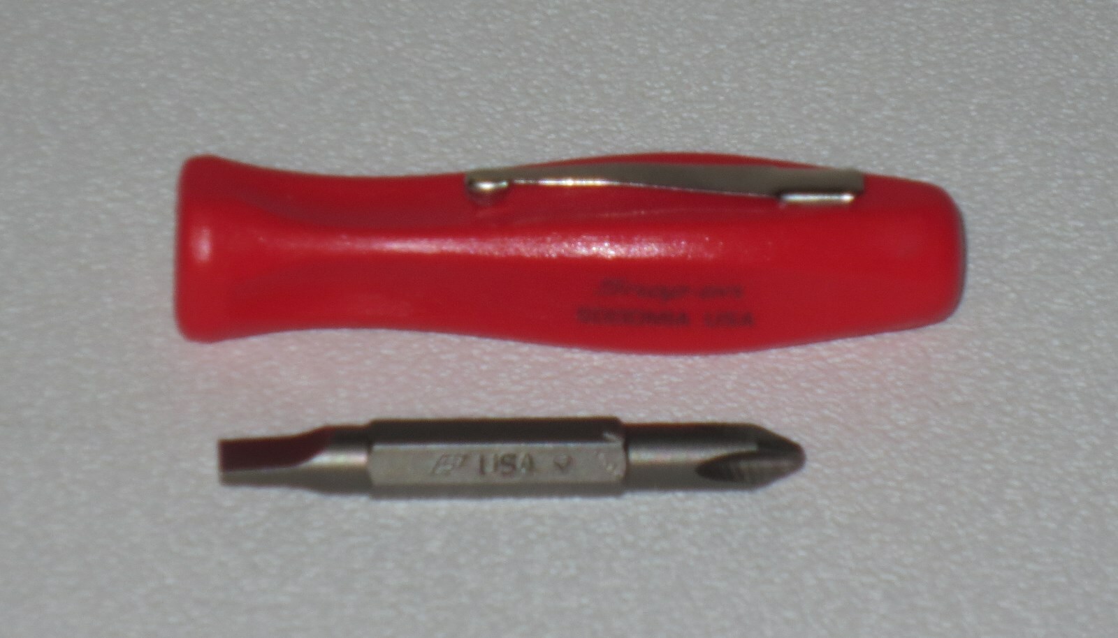 *NEW* Snap-on Pocket Screwdriver SDDDM1AR Reversible Tip *RED* BRAND NEW!