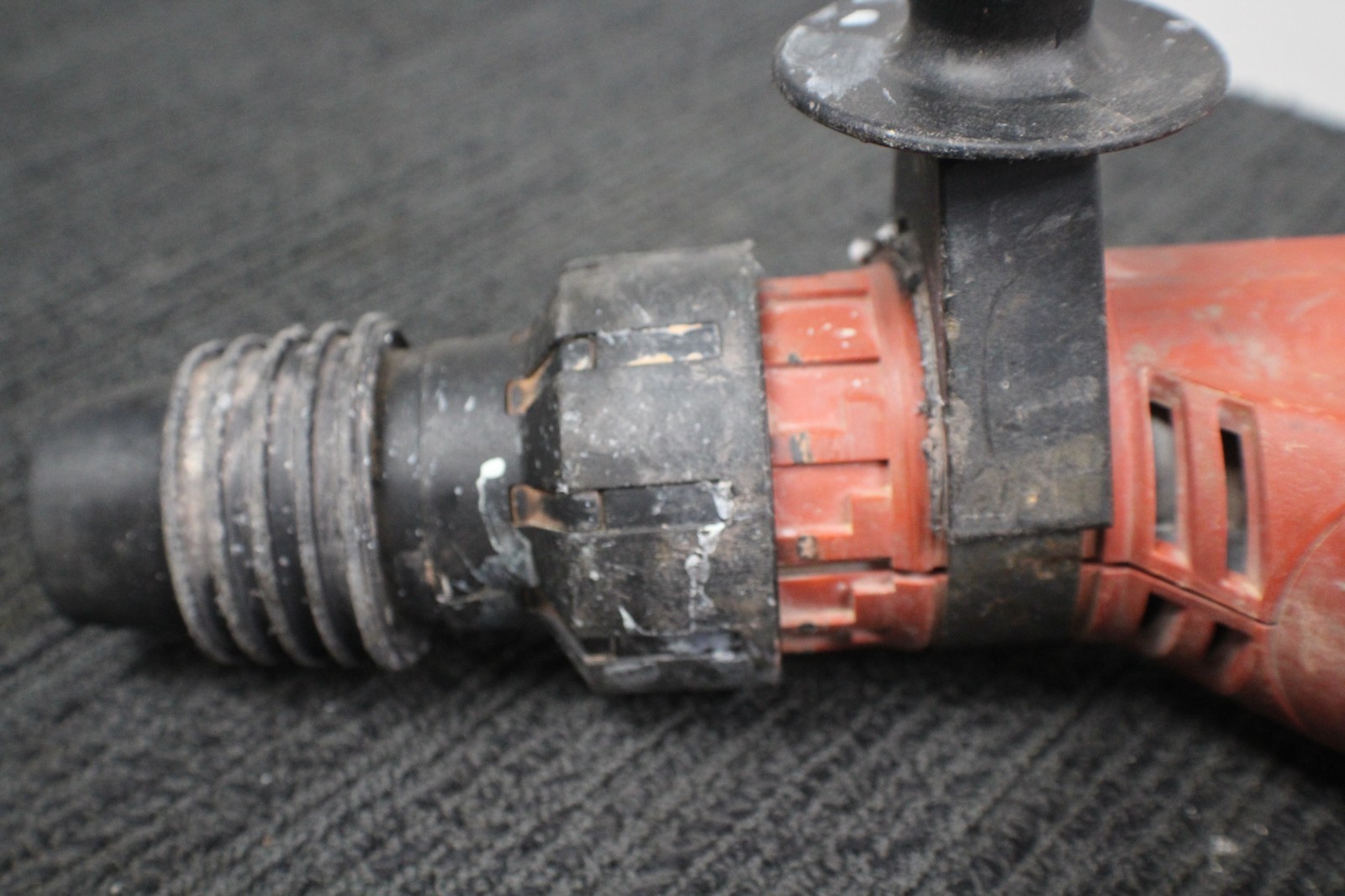 Hilti TE24 - 115V Corded Rotary HAMMER DRILL - W/Hard Shell Case.