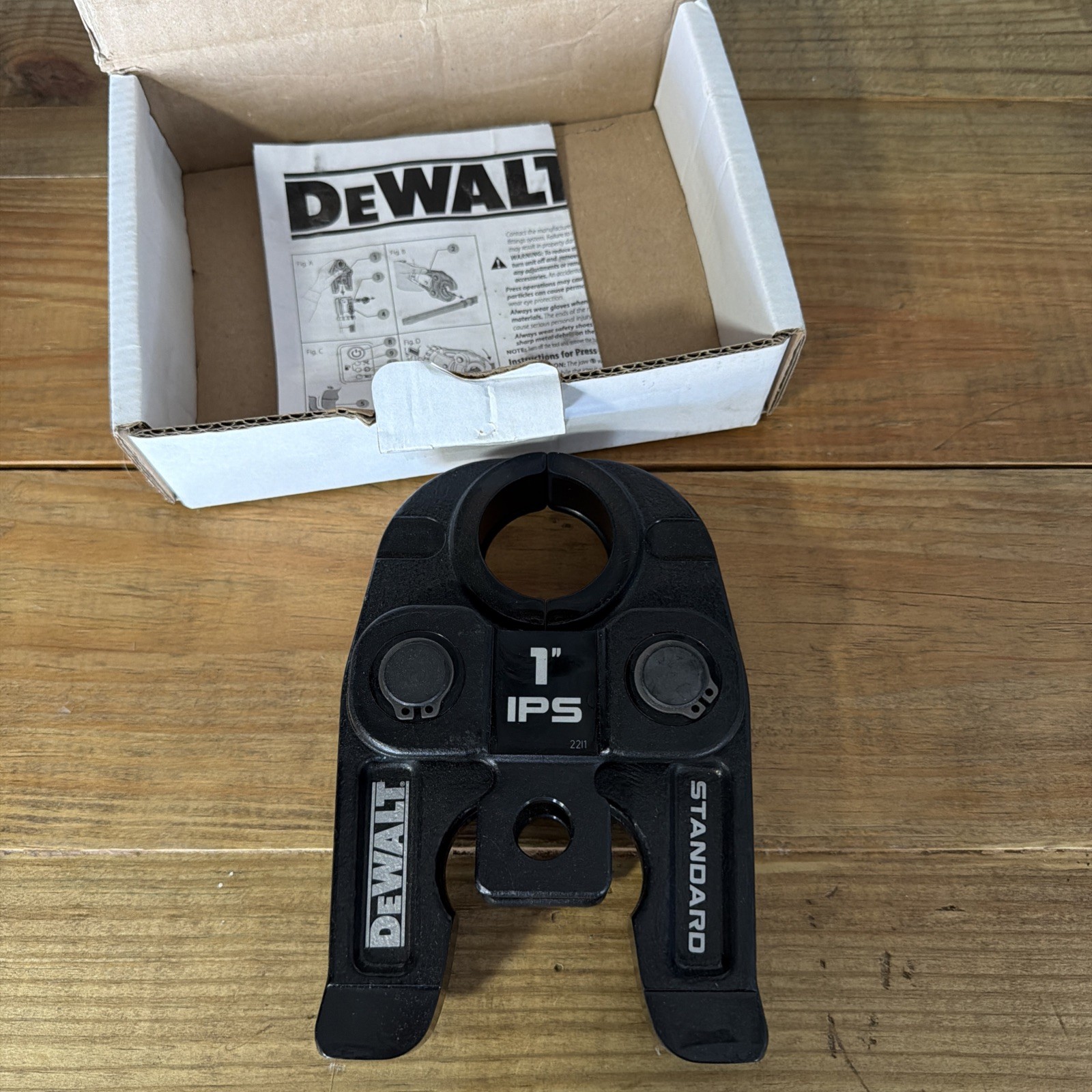 DEWALT DCE202100 1" STANDARD IPS PRESS JAW TOOL FOR PRESSING CARBON STEEL PIPE