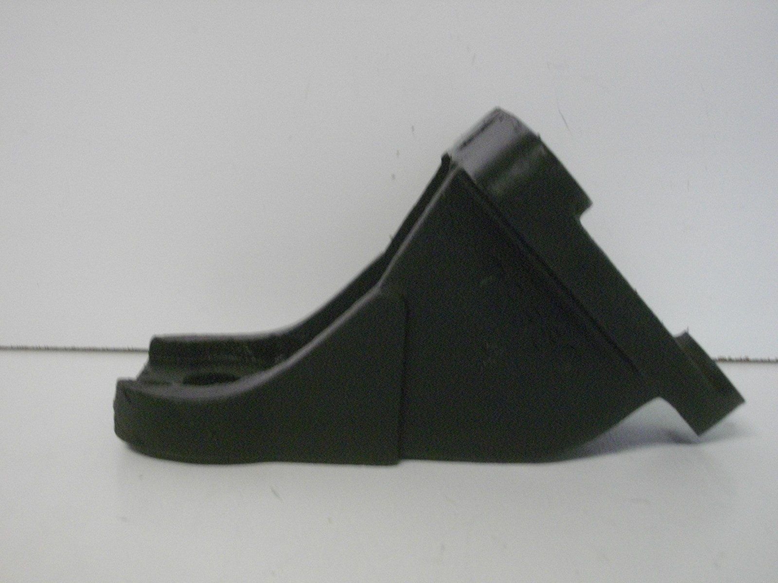 Mercury Marine MerCruiser 79550A1 Engine Motor Mount Bracket OEM 79550