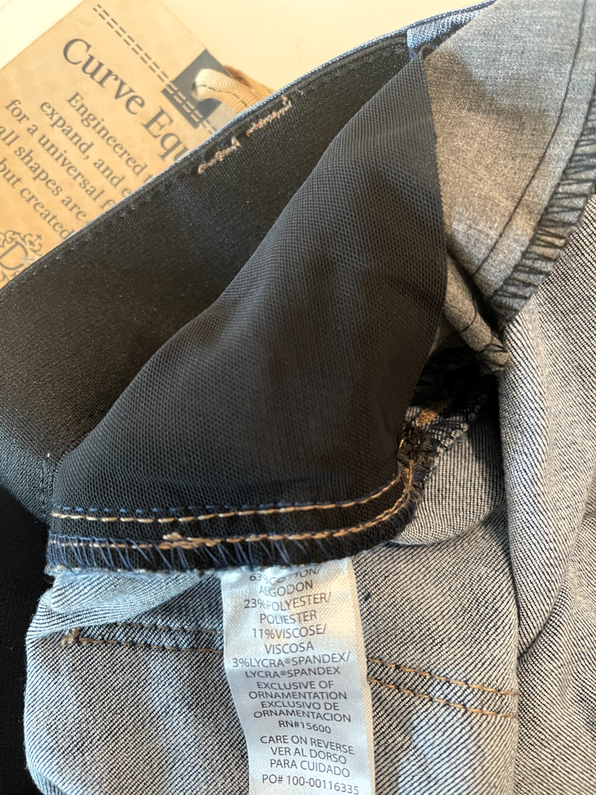 NEW WITH TAGS DEMOCRACY SIZE 12 STRAIGHT LEG BLUE DENIM JEANS MEDIUM WASH