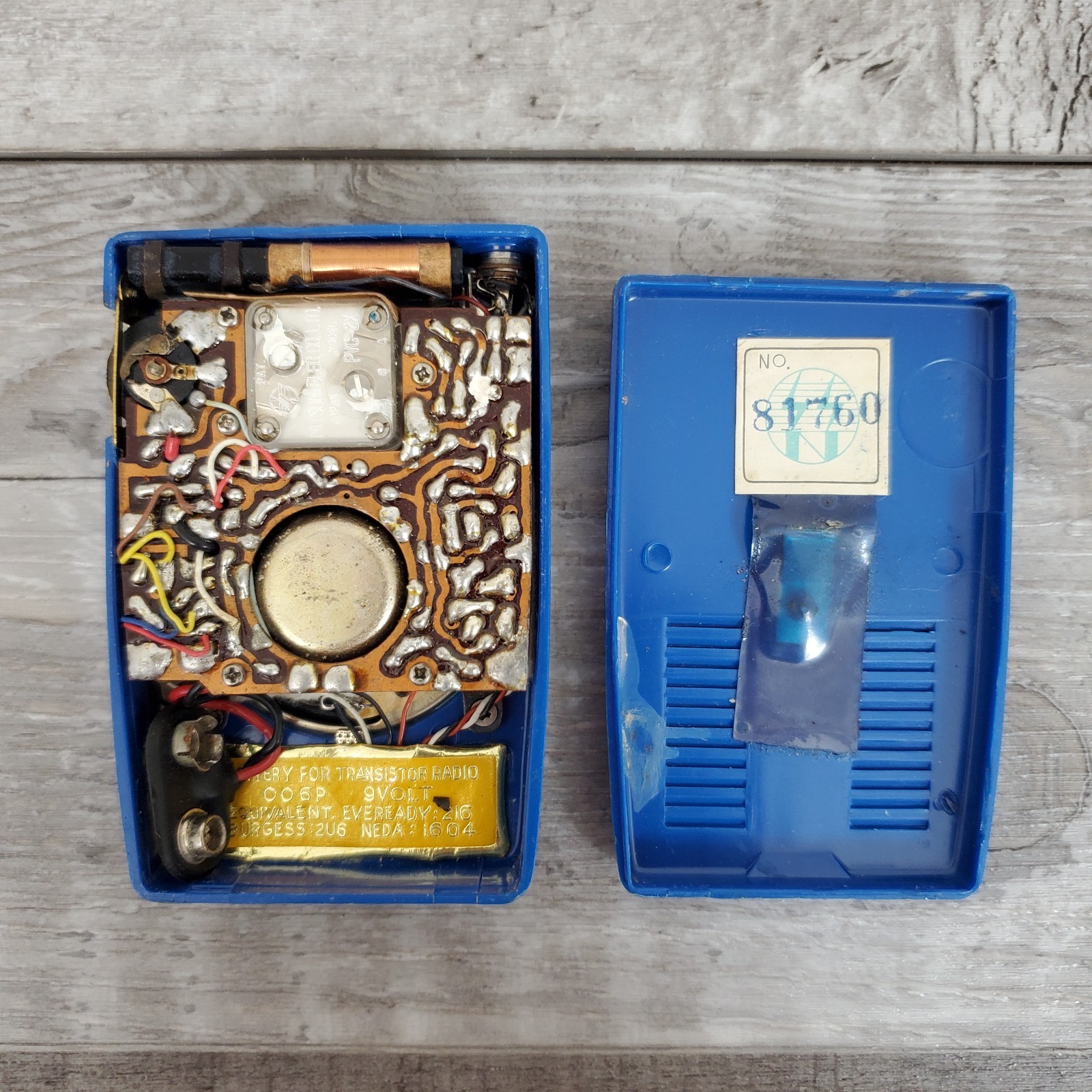 Fleetwood Transistor Six 6 Square Grill 6 Blue With Case *FOR PARTS OR REPAIR*