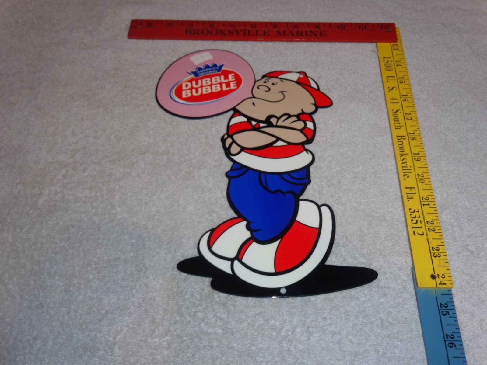 VINTAGE DUBBLE BUBBLE BOY BLOWING FLEER CHEWING GUM 10" METAL GASOLINE OIL SIGN!