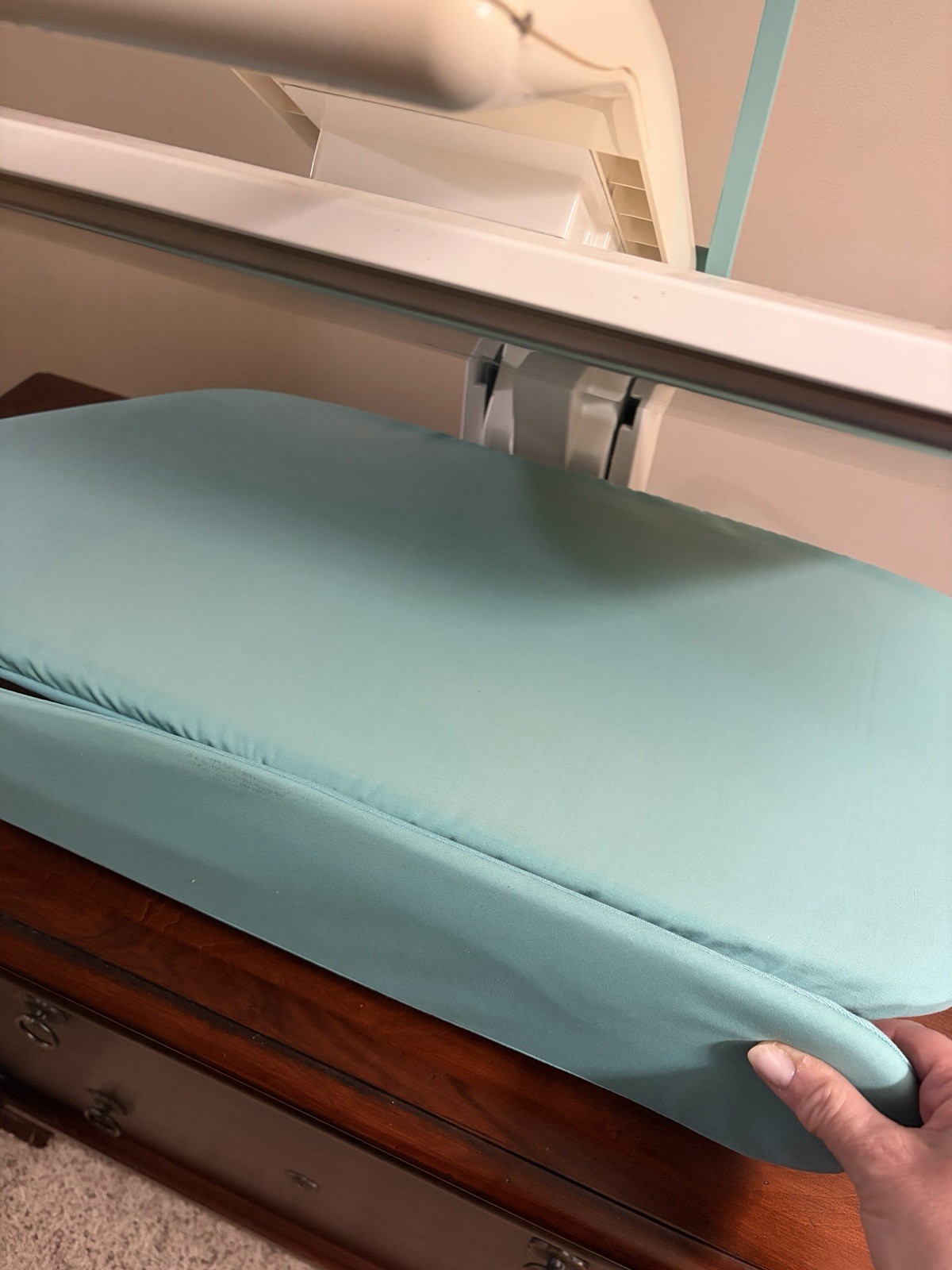 Elnapress Opal Professional Finish Swiss Ironing/Presser in Very Good Condition