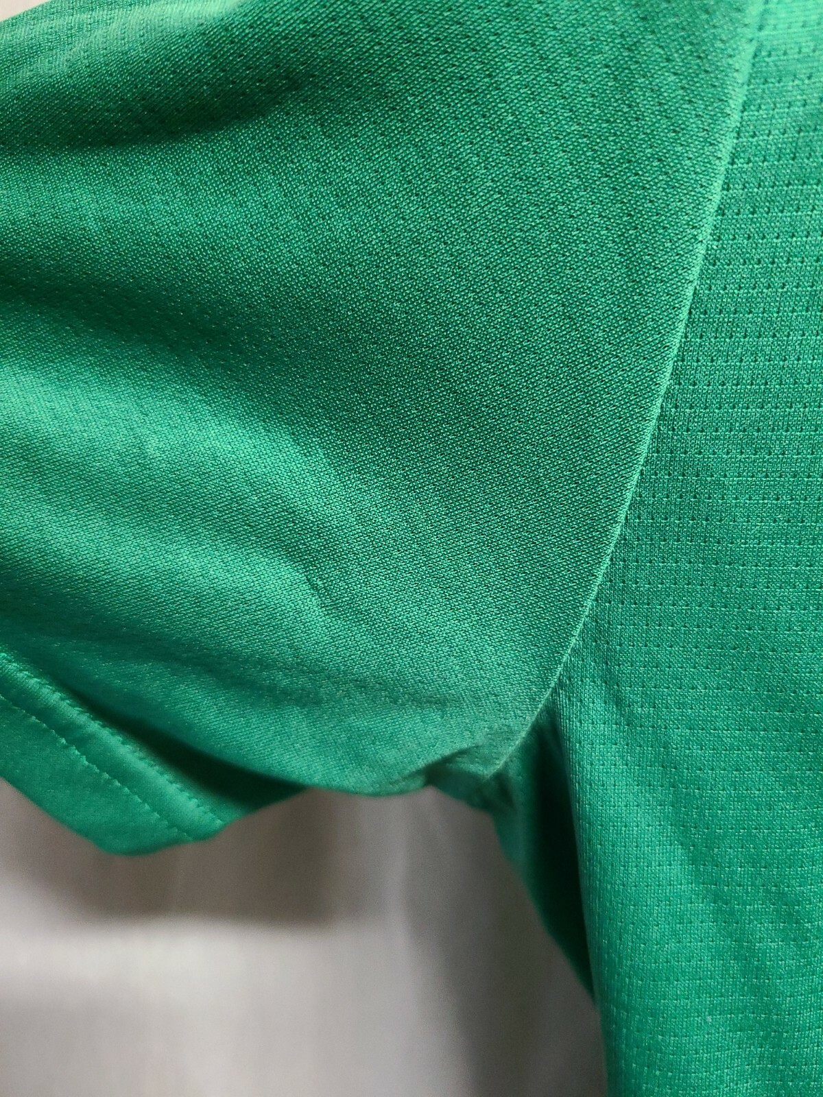 2019 NYC Runs Queens Half Marathon & 5K Womens Medium Green Jersey