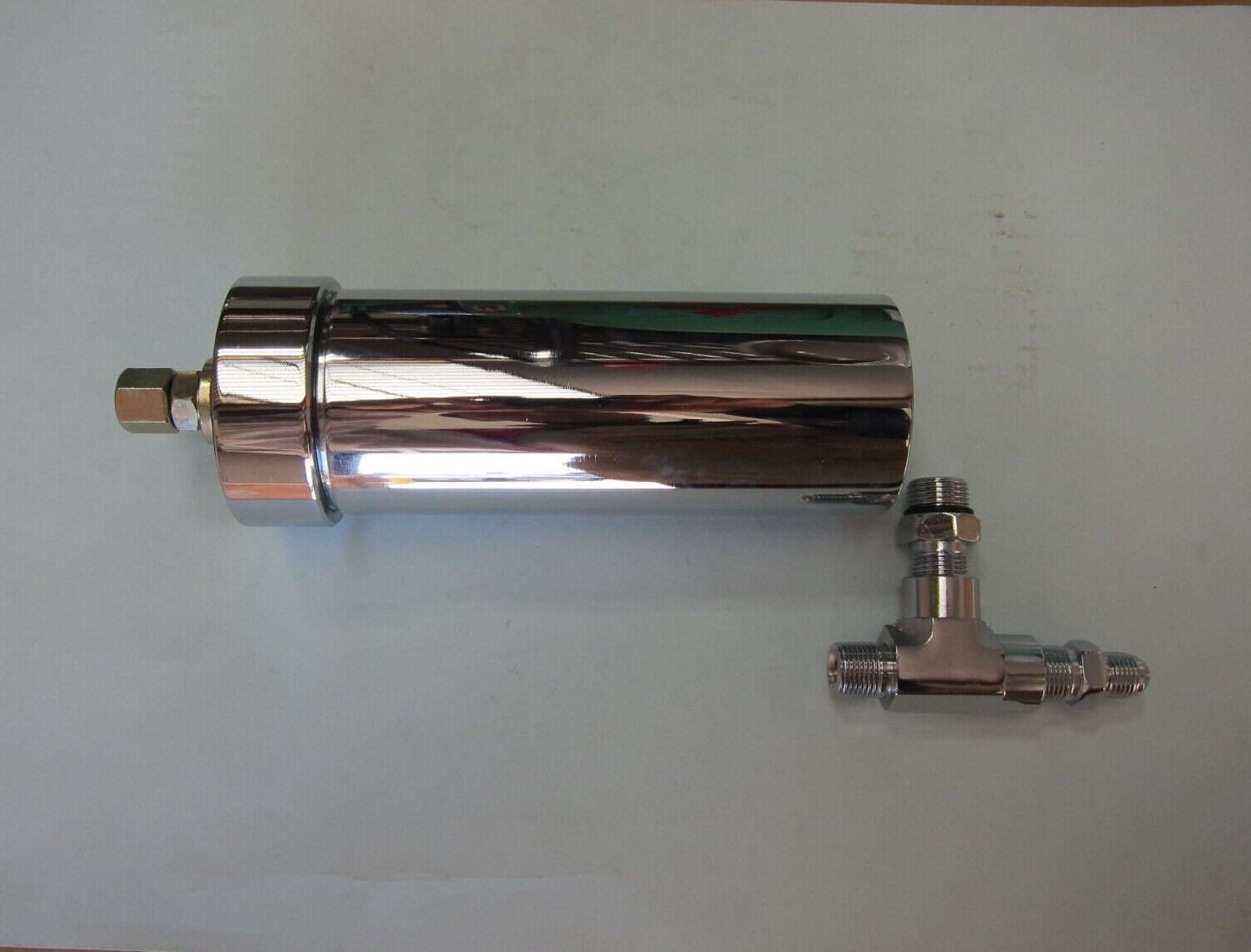 Lowrider Hydraulics accumulator, boss 8 port, pre-charged & adapters, all chrome