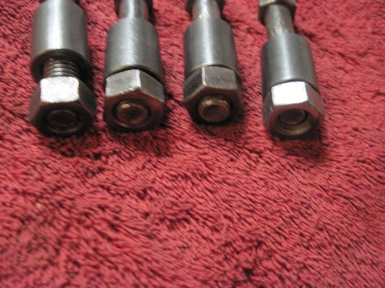 73-87 CHEVY GMC 4x4 TRANSFER CASE CROSSMEMBER BOLTS SPACERS SQUARE BODY