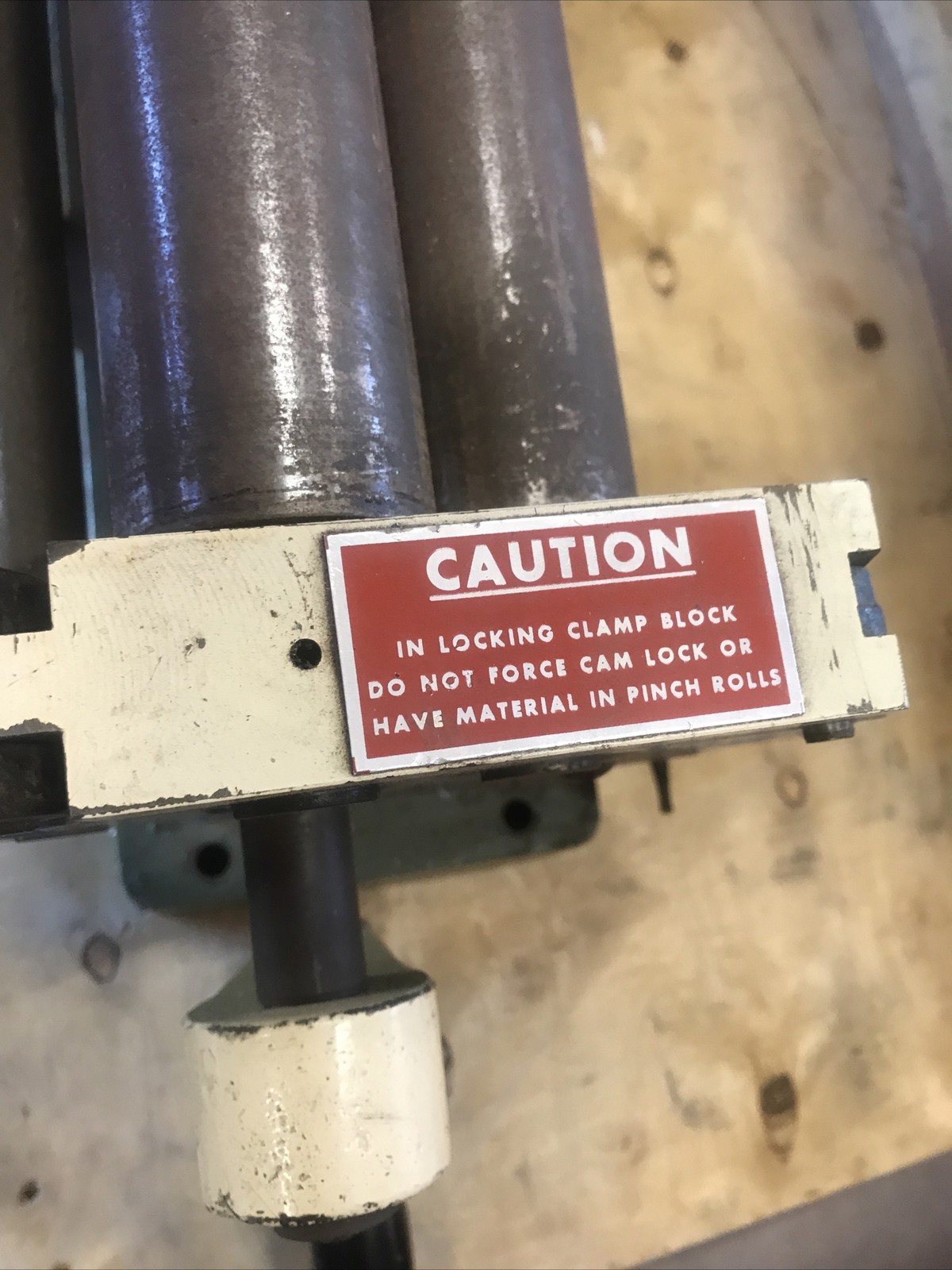 diacro roller number 24 Serial # GH 1886