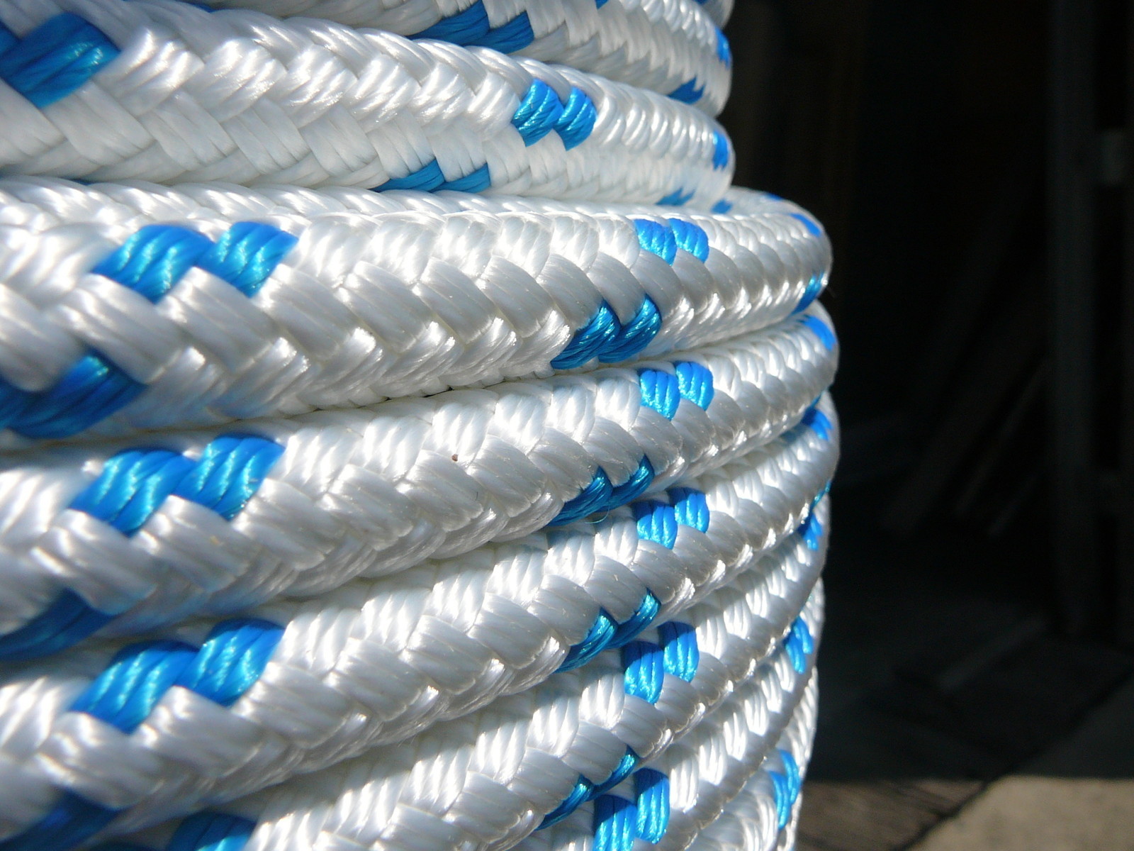 NovaTech XLE Halyard Sheet Line, Dacron Sailboat Rope 1/2" x 150' White/Blue