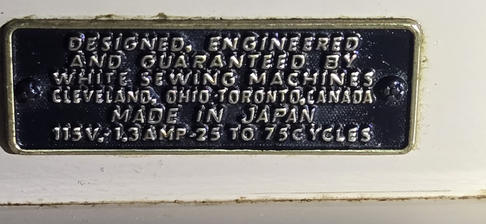 Vintage WHITE Sewing Machine Model 764 with Pedal EXCELLENT SHAPE