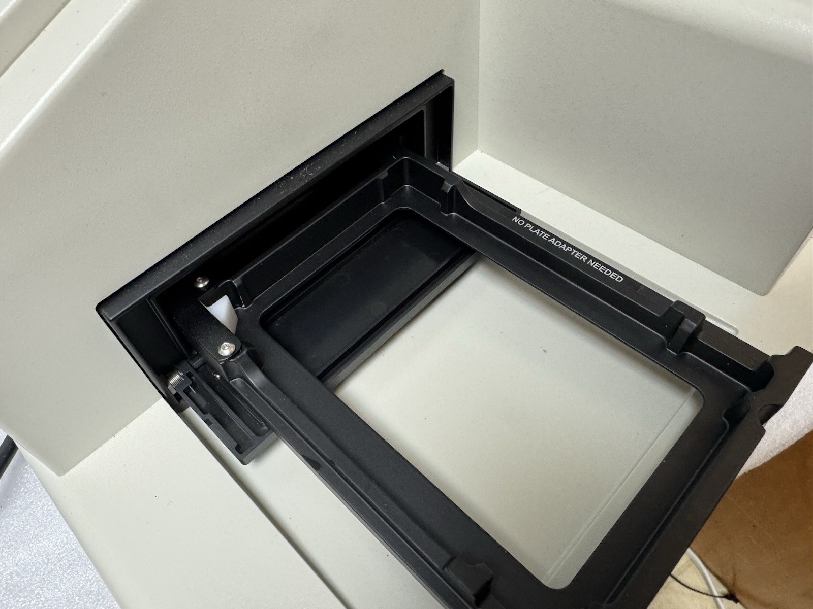 Molecular Devices Versamax Tunable Microplate Reader